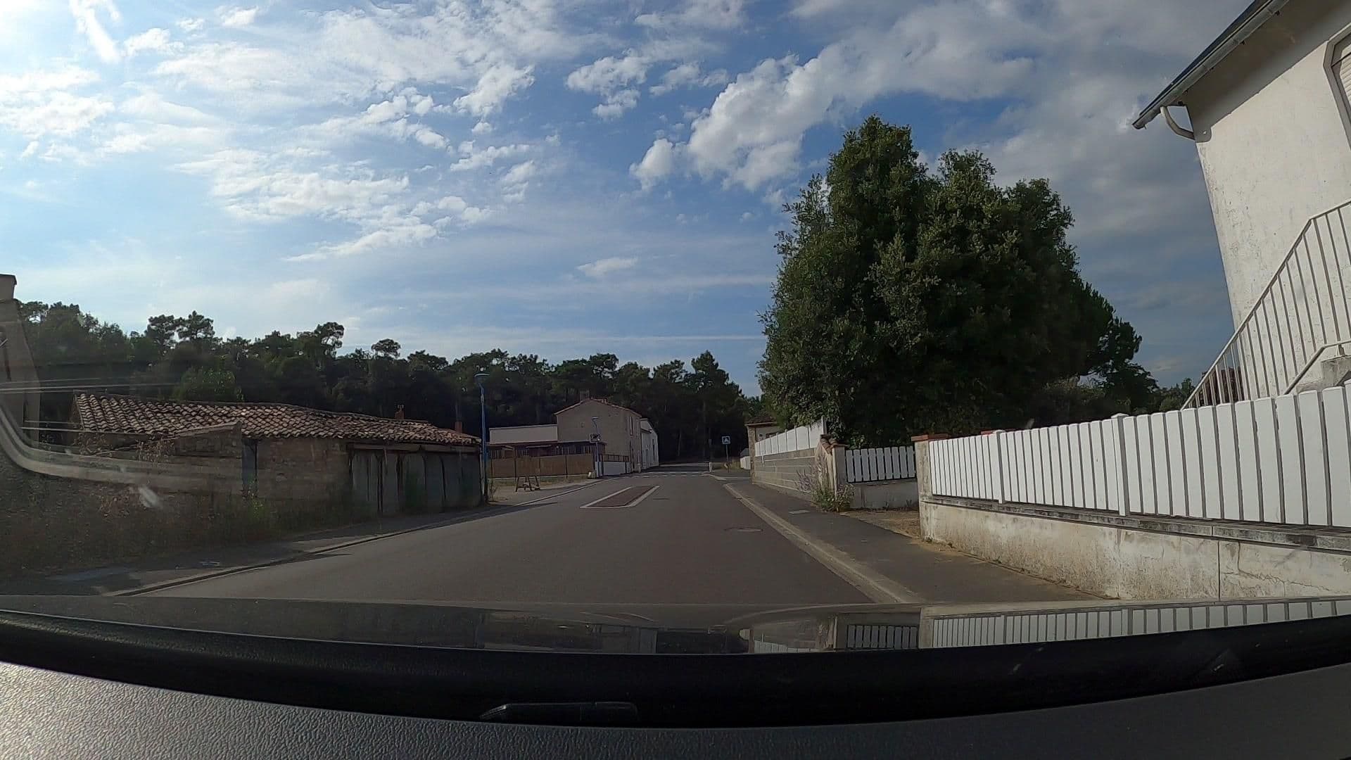 Street view near Azureva, Longeville-sur-Mer — © uwekoch (CC BY-SA · Mapillary)