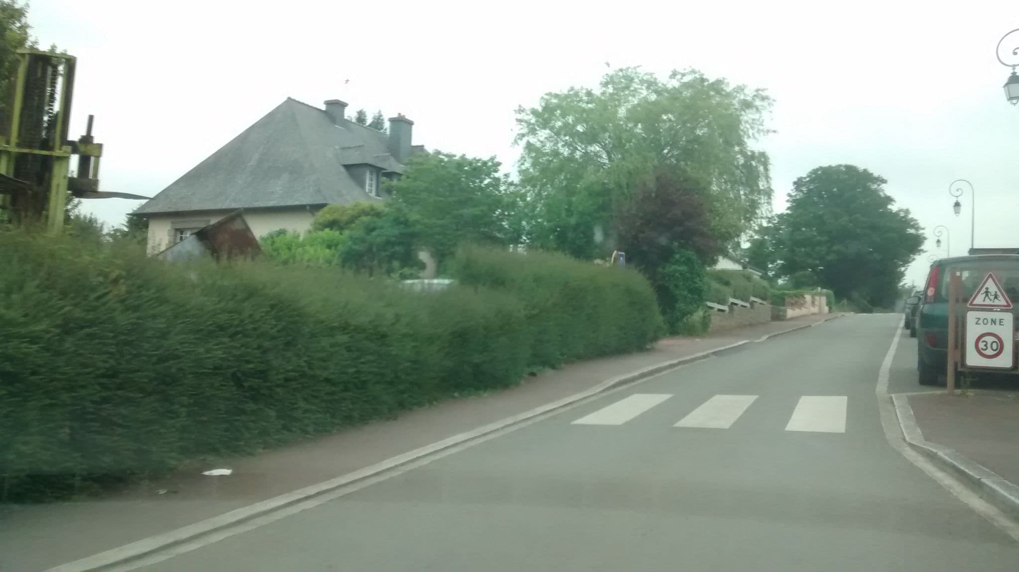 Street view near Logis de Ponthus, Paimpont — © hamlet (CC BY-SA · Mapillary)