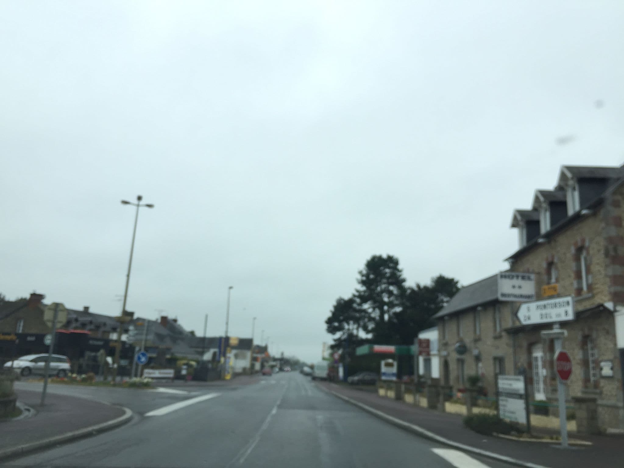 Street view near Hôtel Gue de Beauvoir Mont St Michel, Pontorson — © ptmap (CC BY-SA · Mapillary)