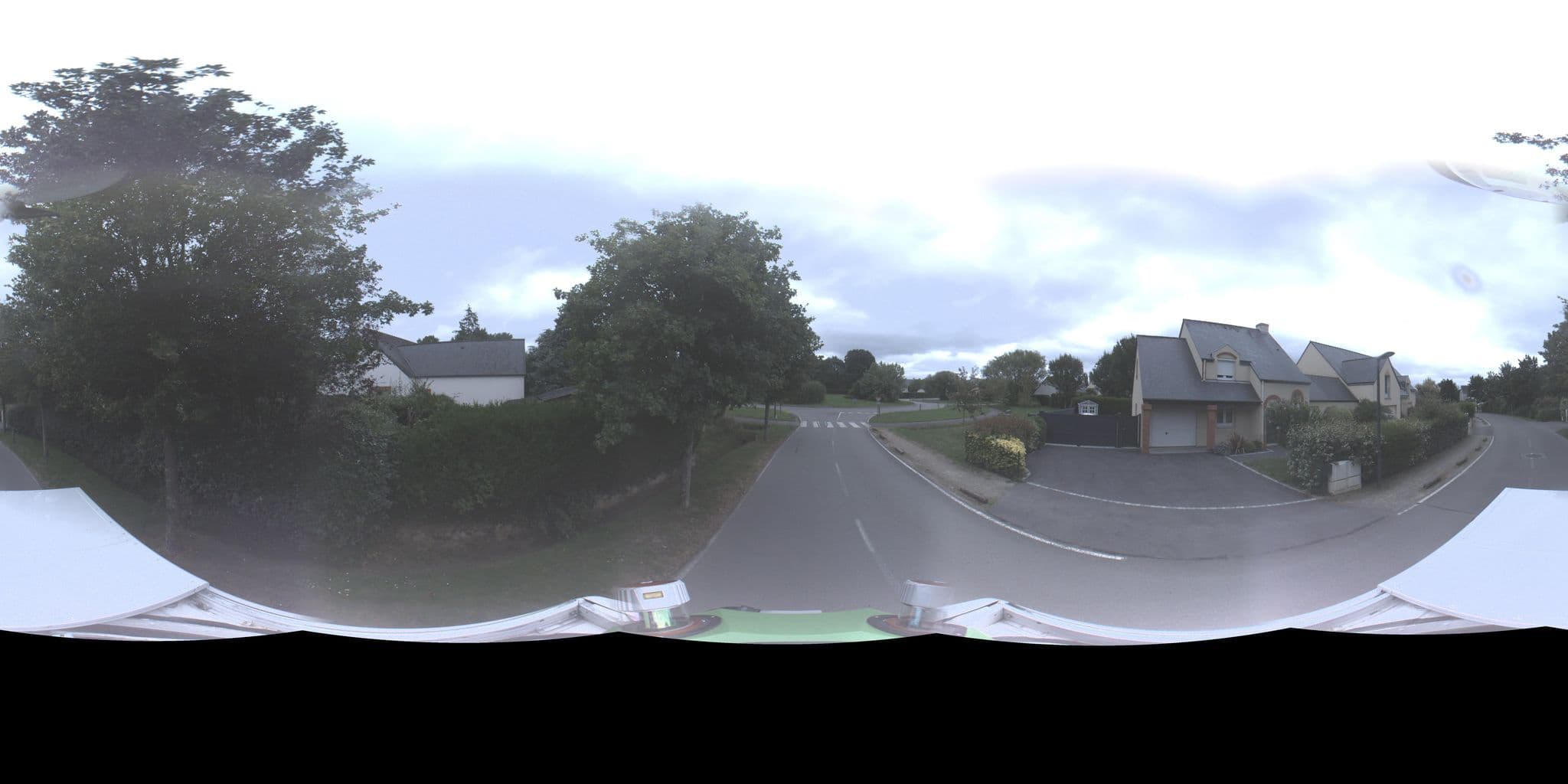 Street view near Domaine de Cicé-Blossac, Bruz — © sig_rm (CC BY-SA · Mapillary)