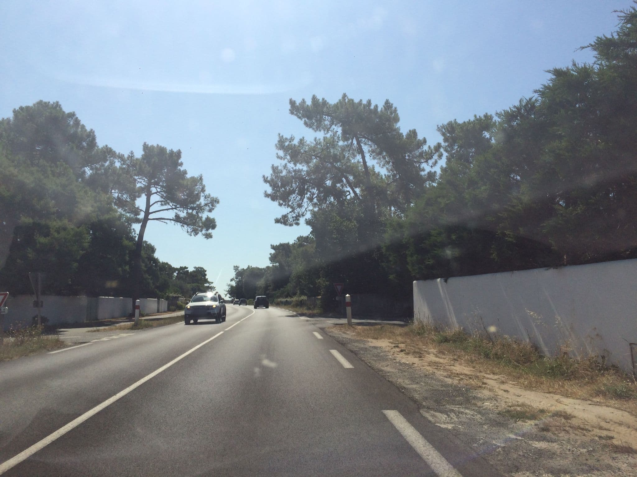 Street view near Hôtel les Grenettes, La Flotte — © kartenville (CC BY-SA · Mapillary)