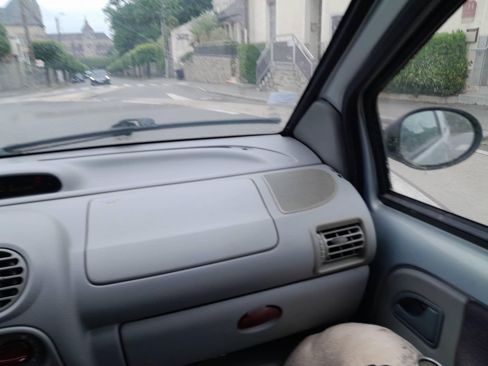 Street view near Hôtel - Restaurant l'Espérance ** à partir de 48 € la nuit, Vitré — © hautetension08 (CC BY-SA · Mapillary)