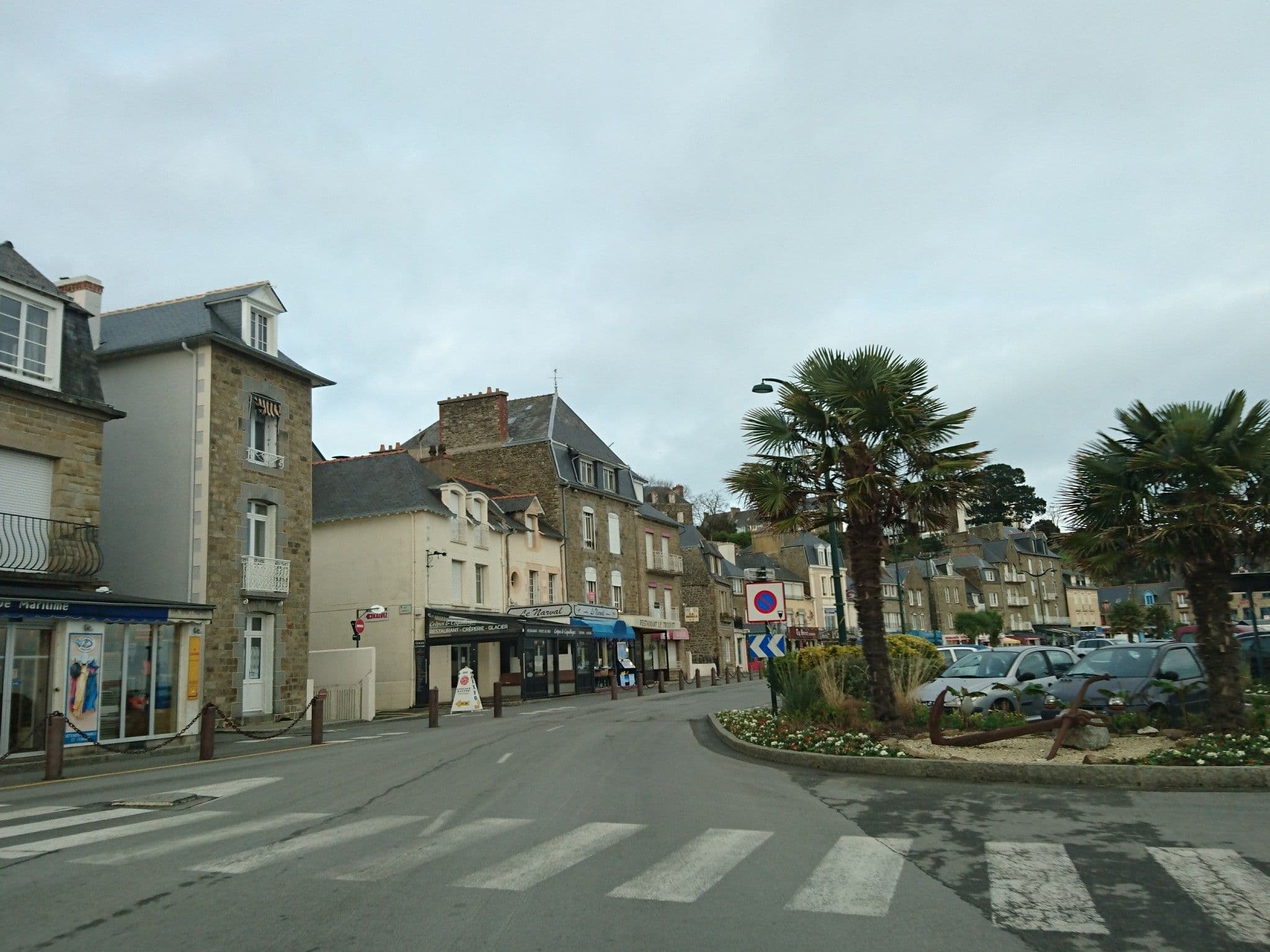 Street view near Les Bisquines de la Houle, Cancale — © gotpo (CC BY-SA · Mapillary)