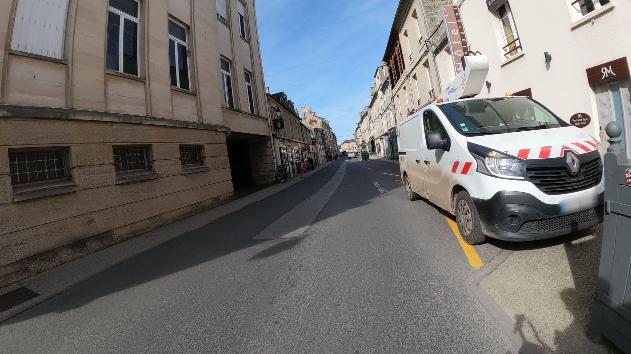 Street view near La Maison de Mathilde, Bayeux — © Nzau (CC BY-SA · Mapillary)