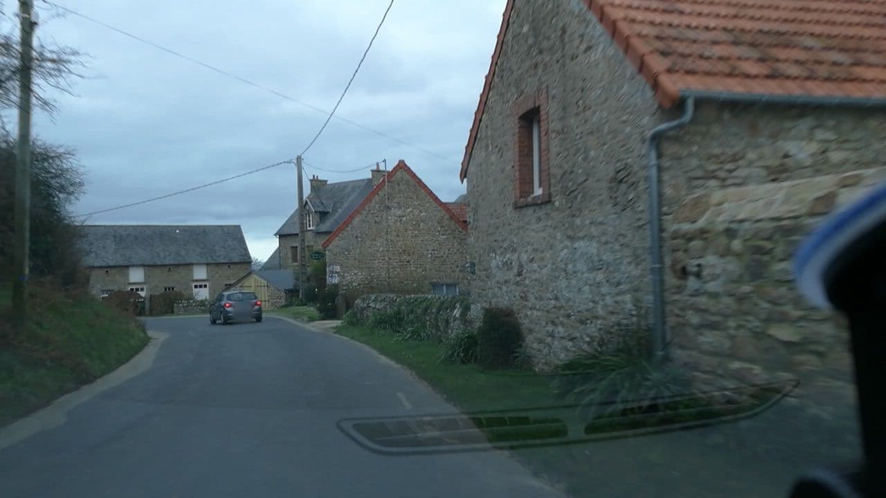 Street view near Les Deux Caps, Fermanville — © lga (CC BY-SA · Mapillary)