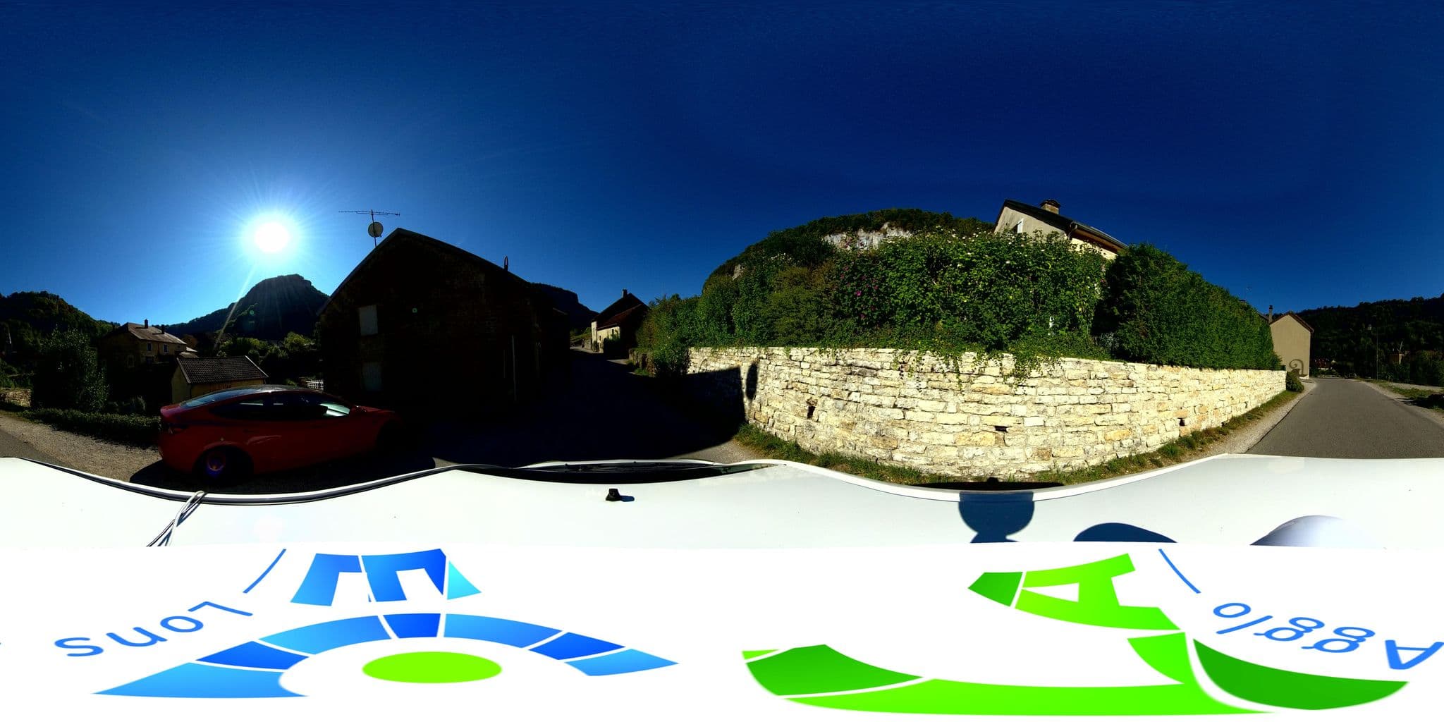 Street view near Le Bout du Monde, Perrigny — © mnicolas (CC BY-SA · Mapillary)