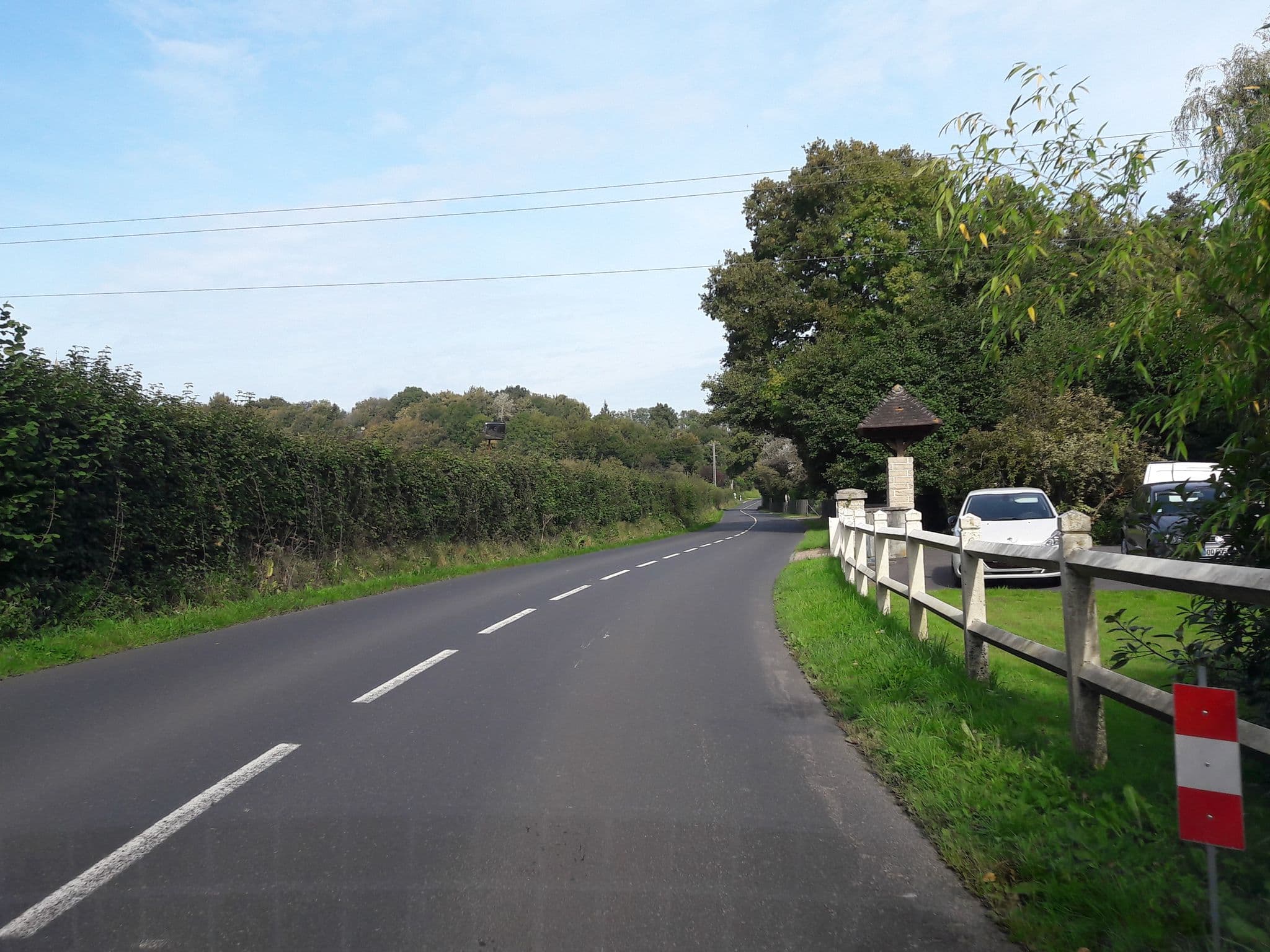 Street view near L'acceuil, Bayeux — © legrandblond (CC BY-SA · Mapillary)
