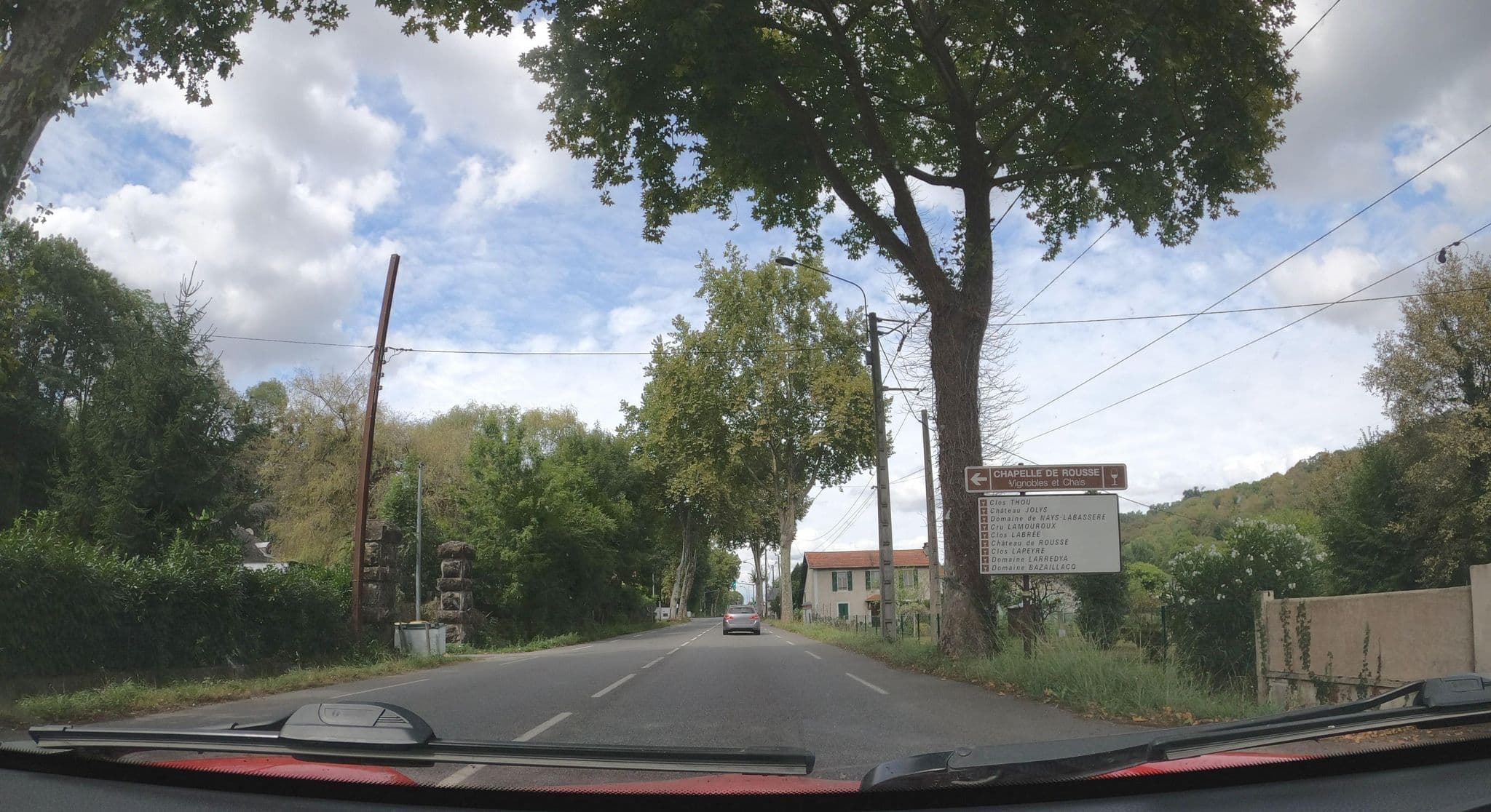 Street view near Ste Marcoux Restauration, Gelos — © patchanka (CC BY-SA · Mapillary)