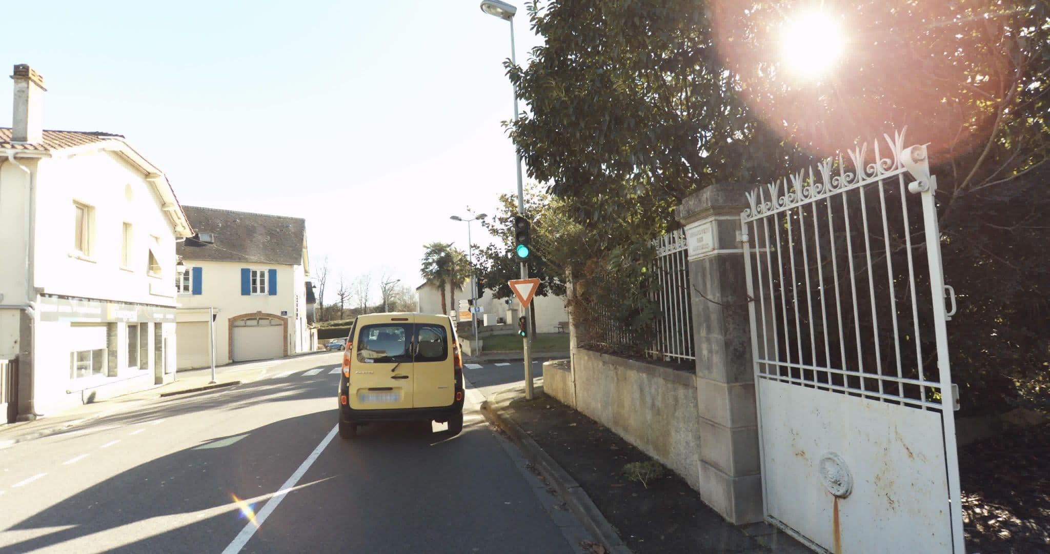 Street view near Le Bourgneuf, Morlaàs — © sogefi (CC BY-SA · Mapillary)