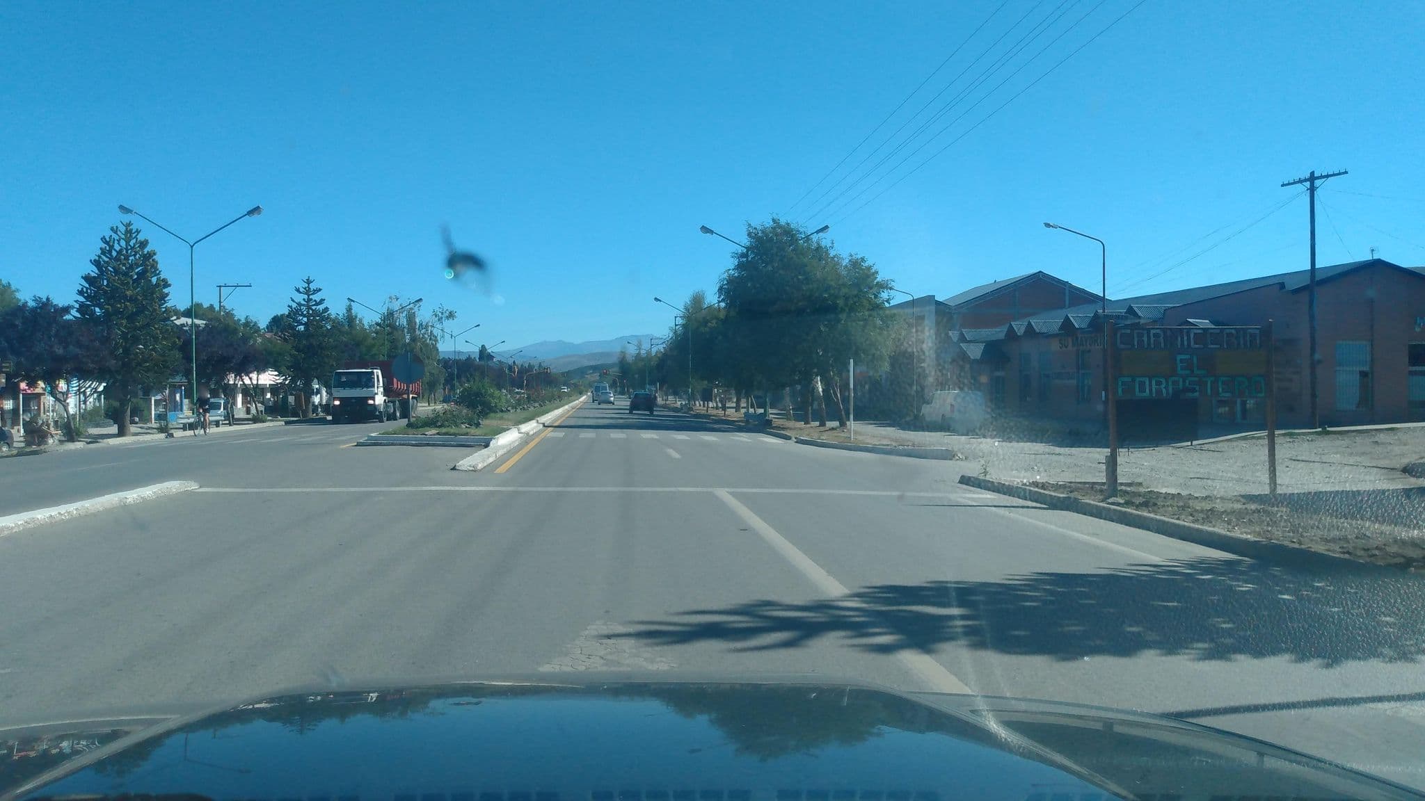 Street view near Apart Hotel Maxi, Junín de los Andes — © andresduhour (CC BY-SA · Mapillary)