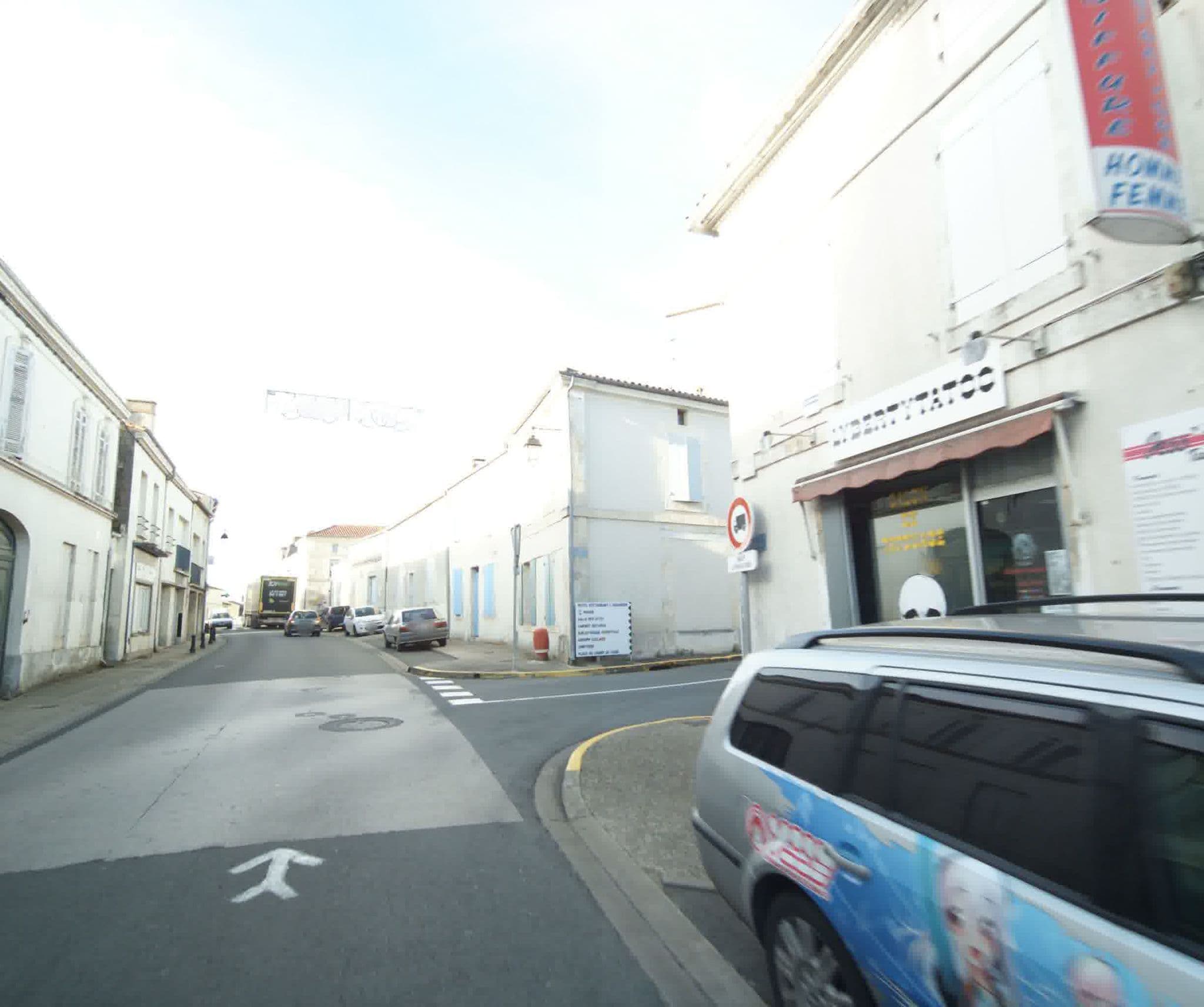 Street view near Aquarium, Écoyeux — © sogefi (CC BY-SA · Mapillary)