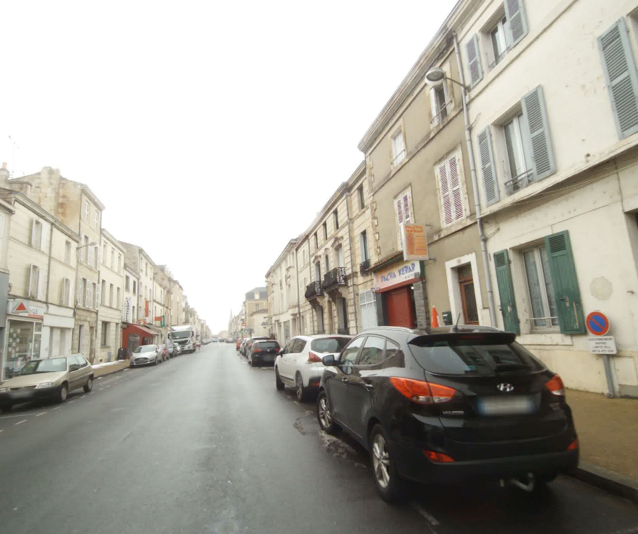 Street view near Hôtel de la Paix, Niort — © sogefi (CC BY-SA · Mapillary)