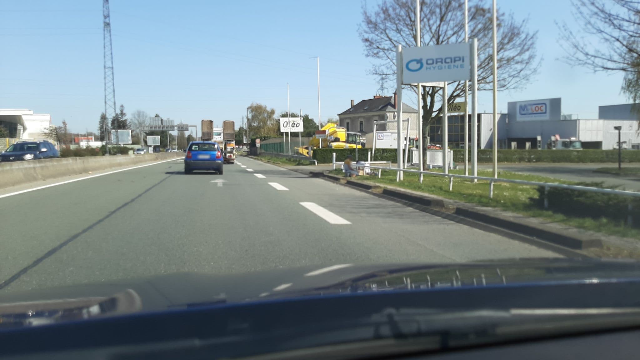 Street view near Newloc, Écouflant — © rodo69 (CC BY-SA · Mapillary)