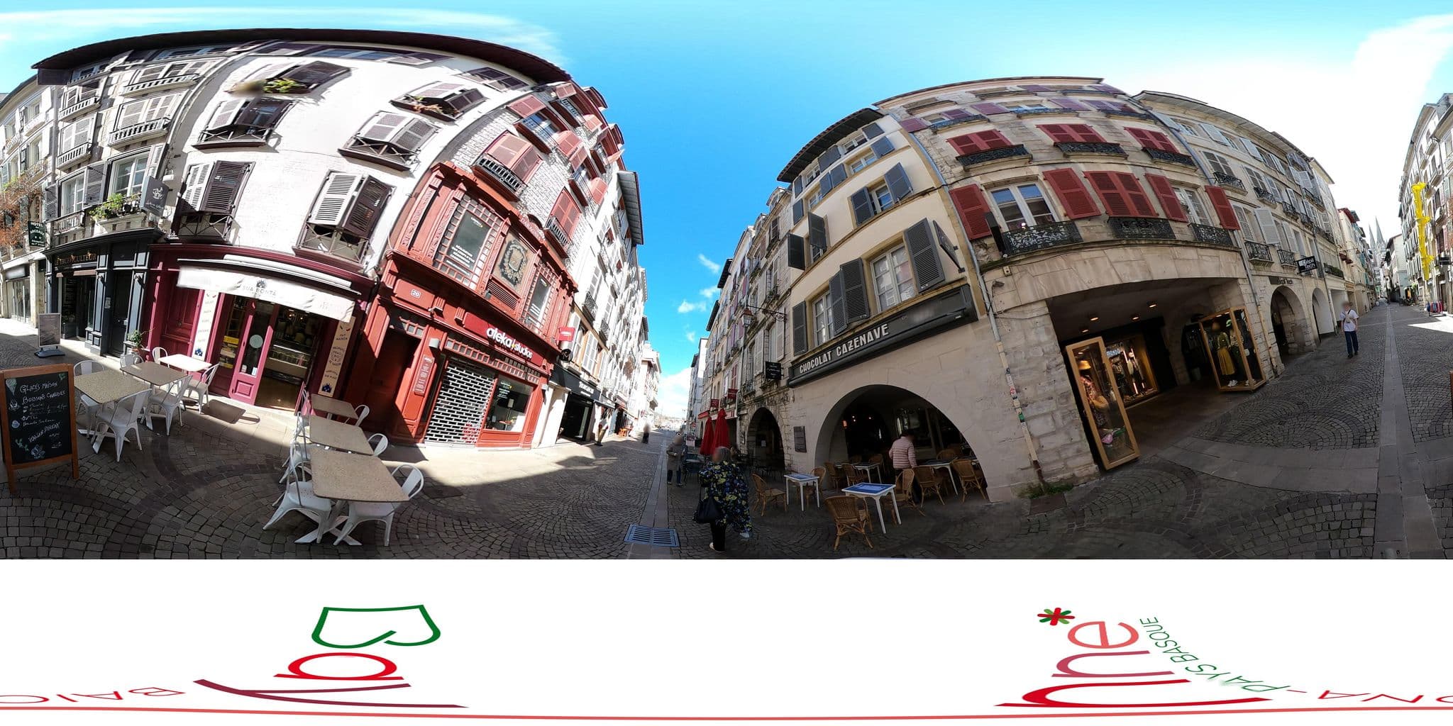 Street view near Hôtel des Arceaux, Bayonne — © SIG_Bayonne (CC BY-SA · Mapillary)