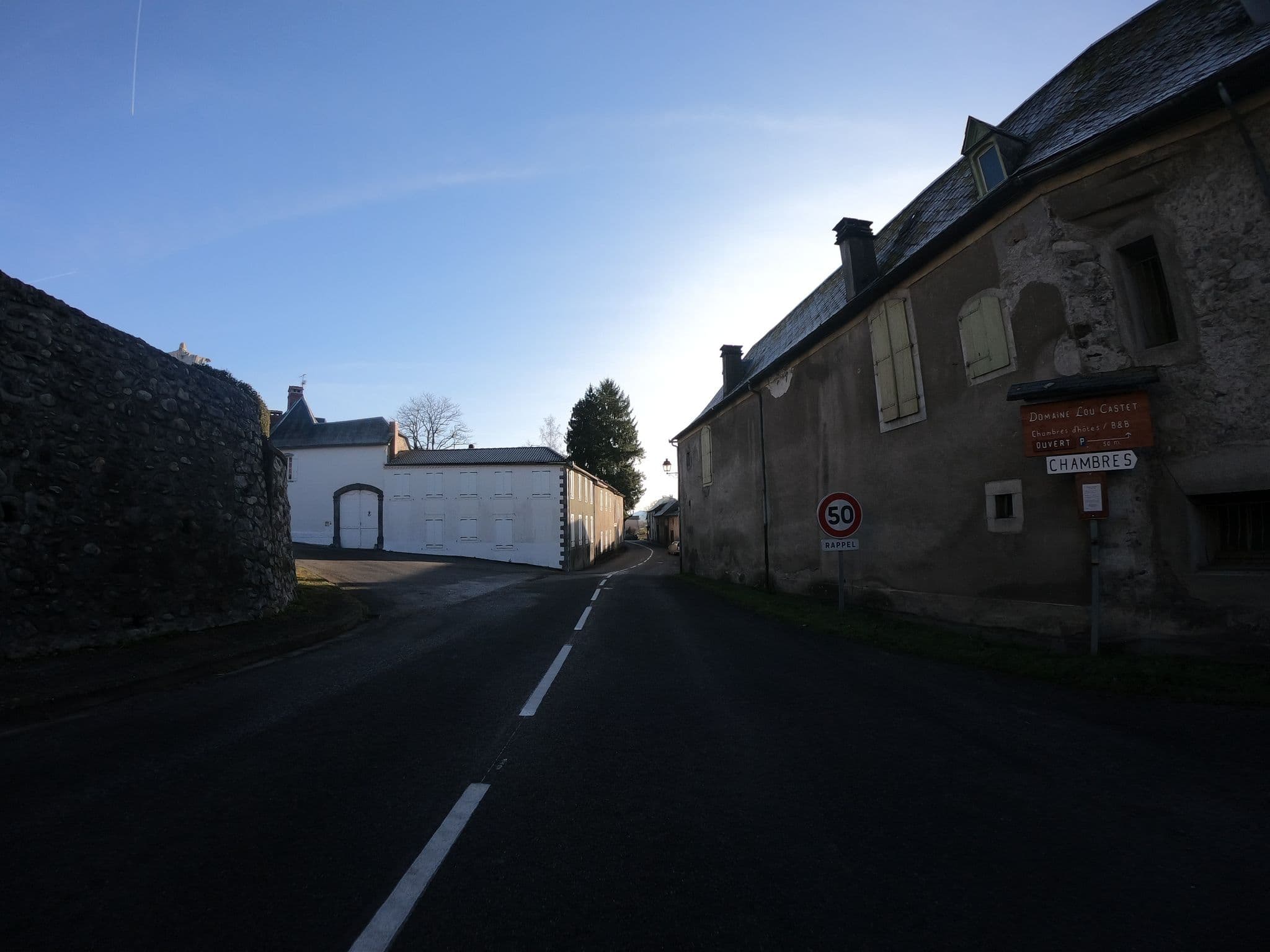 Street view near Domaine Lou Castet, La Barthe-de-Neste — © joostjakob (CC BY-SA · Mapillary)