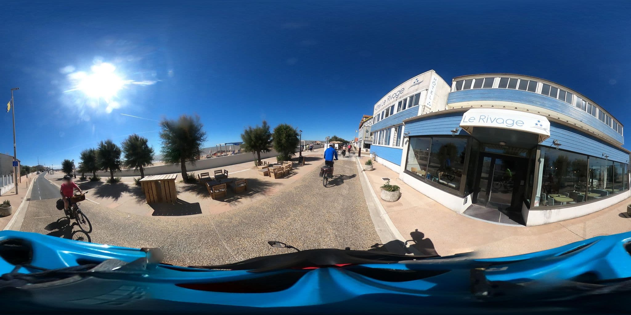Street view near Le rivage, Châtelaillon-Plage — © padididejurbise (CC BY-SA · Mapillary)