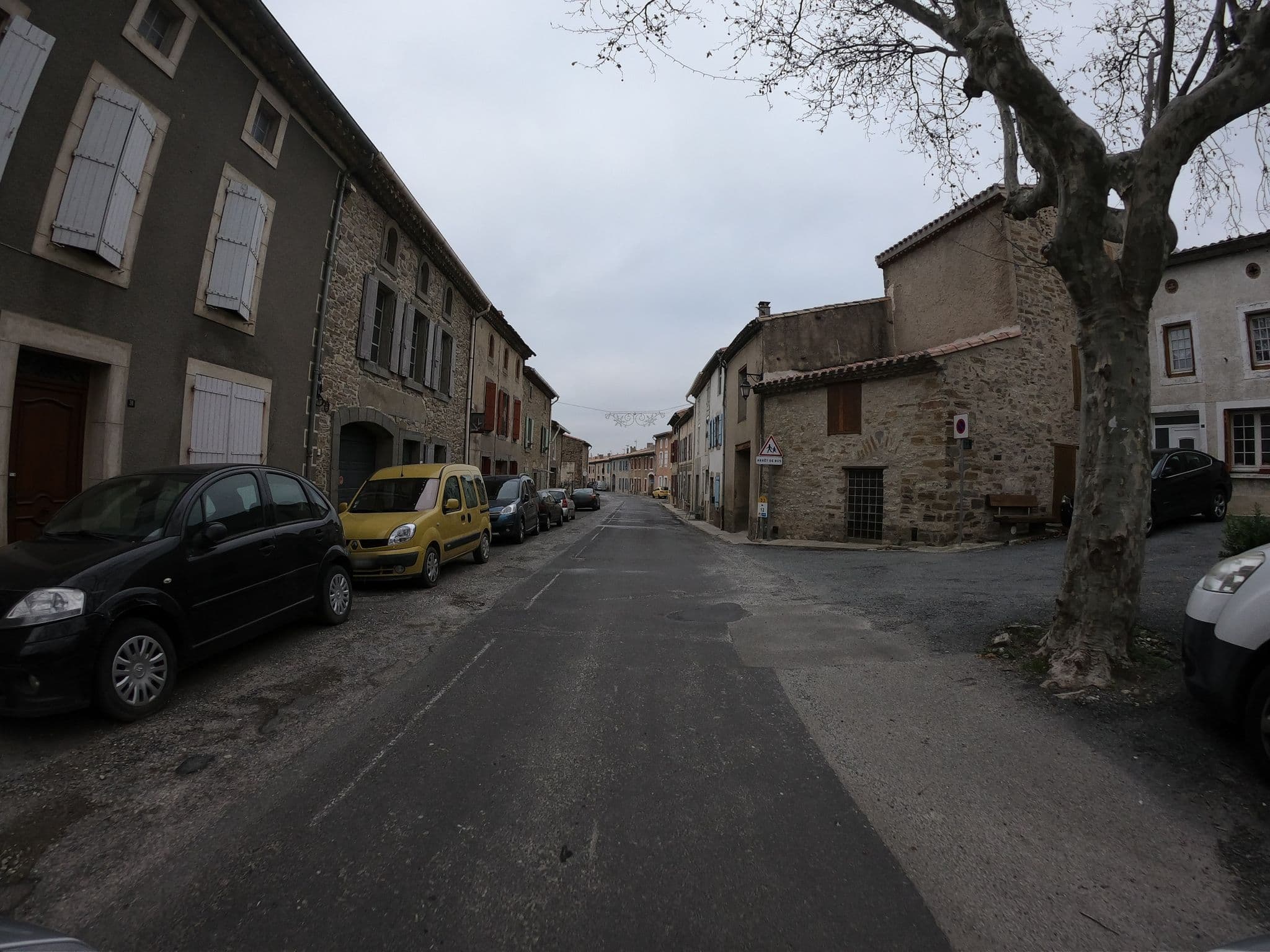 Street view near Epicerie de Lili, Capendu — © joostjakob (CC BY-SA · Mapillary)