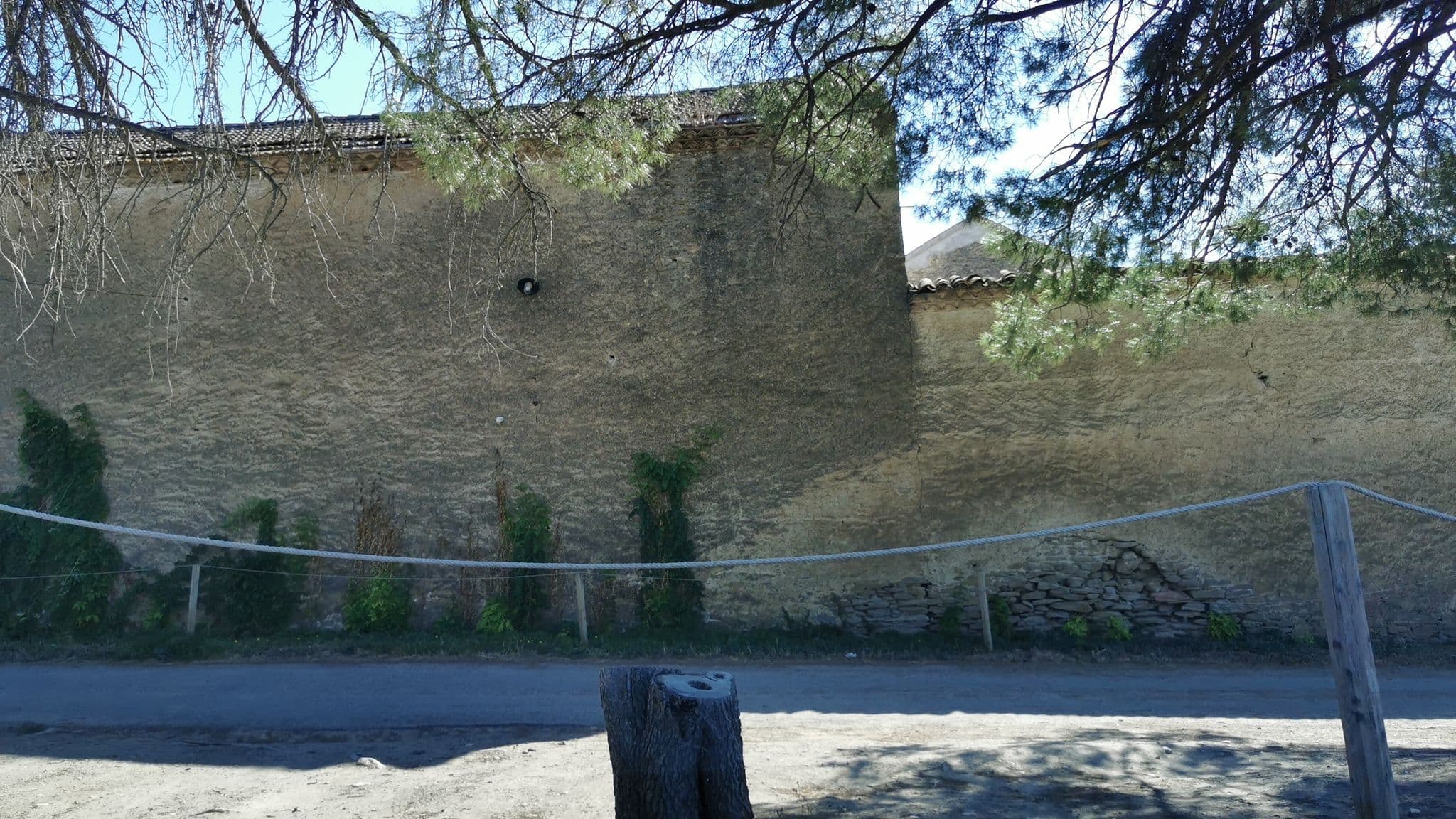 Street view near Les Cabanes dans les bois, Conques-sur-Orbiel — © percherie (CC BY-SA · Mapillary)