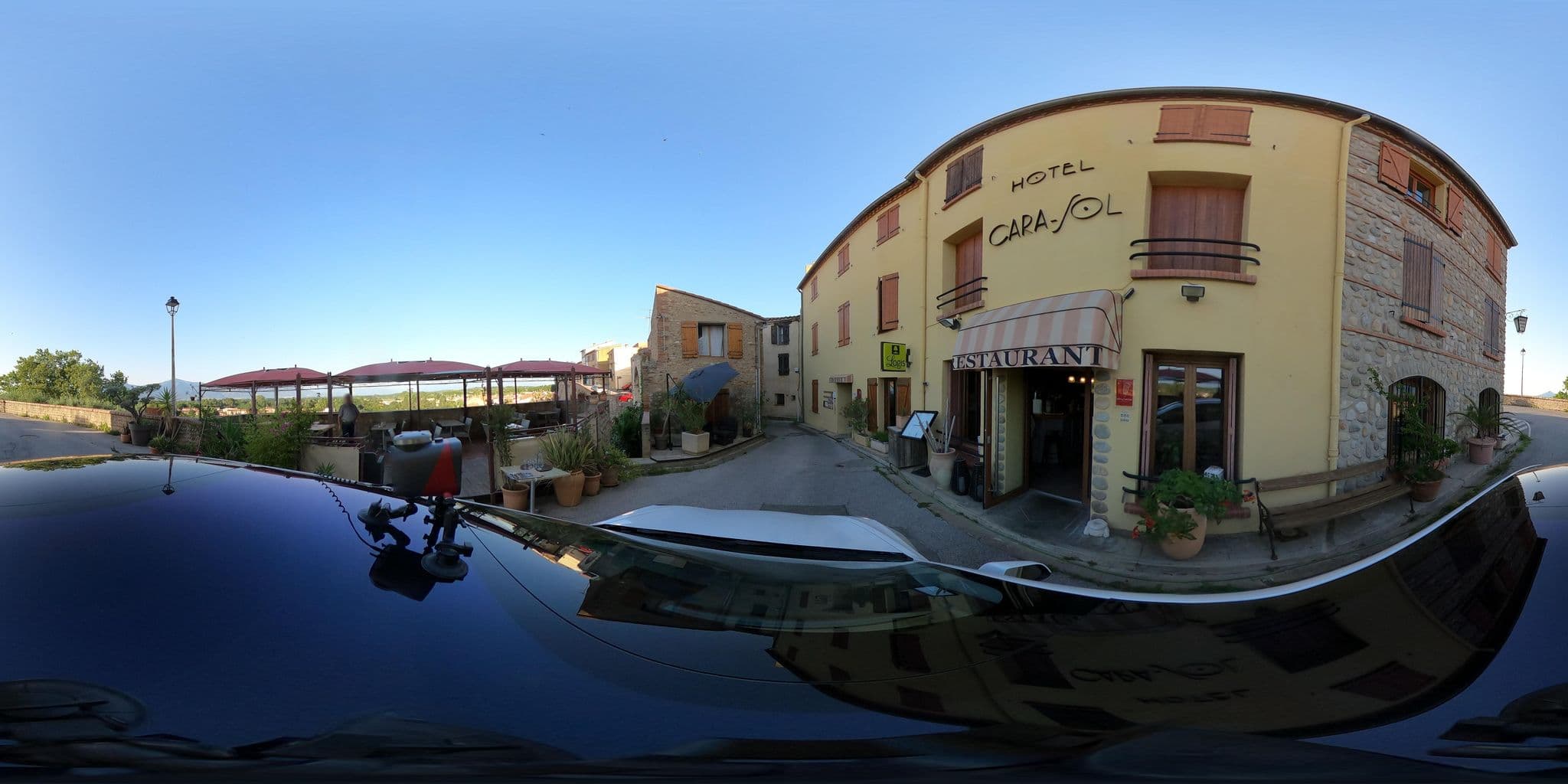 Street view near Hôtel Restaurant Cara Sol, Elne — © sogefi (CC BY-SA · Mapillary)