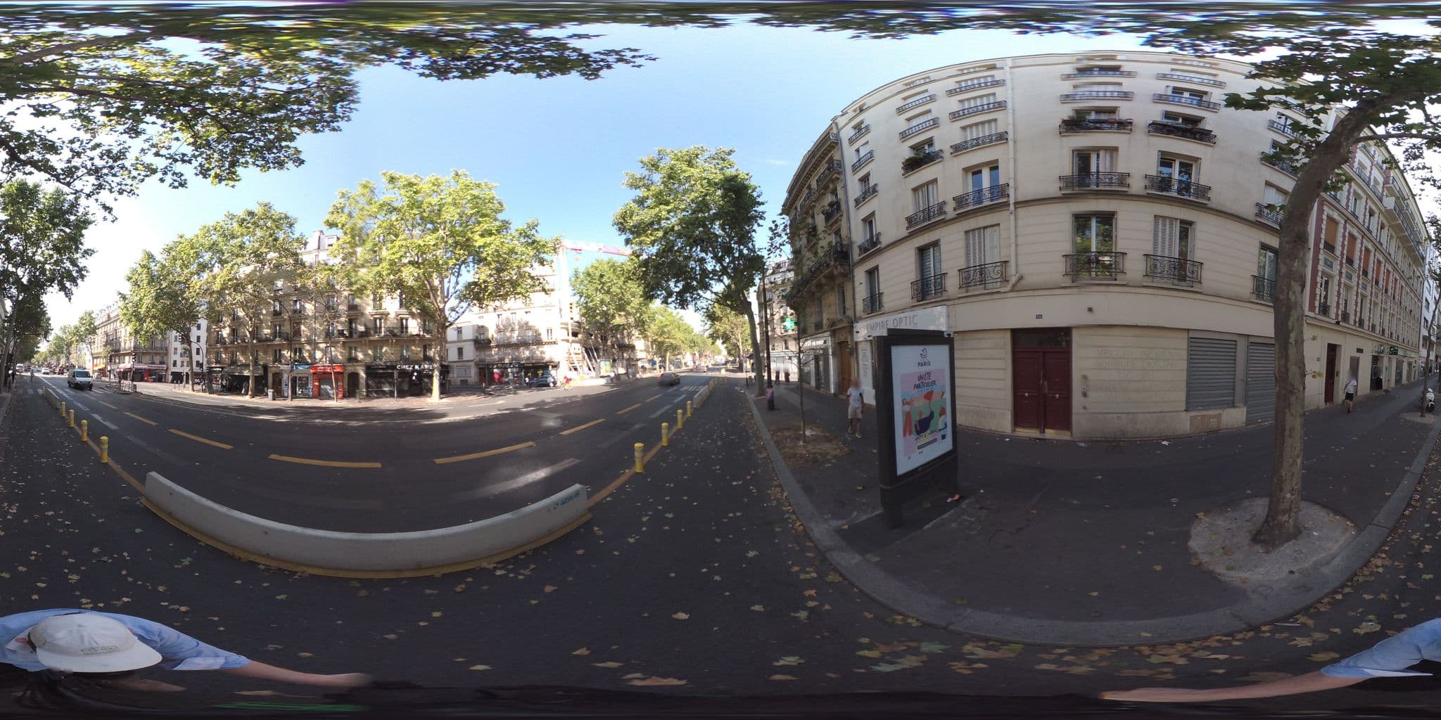 Street view near Baba Hotel, Paris 18 Buttes-Montmartre — © geovelo (CC BY-SA · Mapillary)
