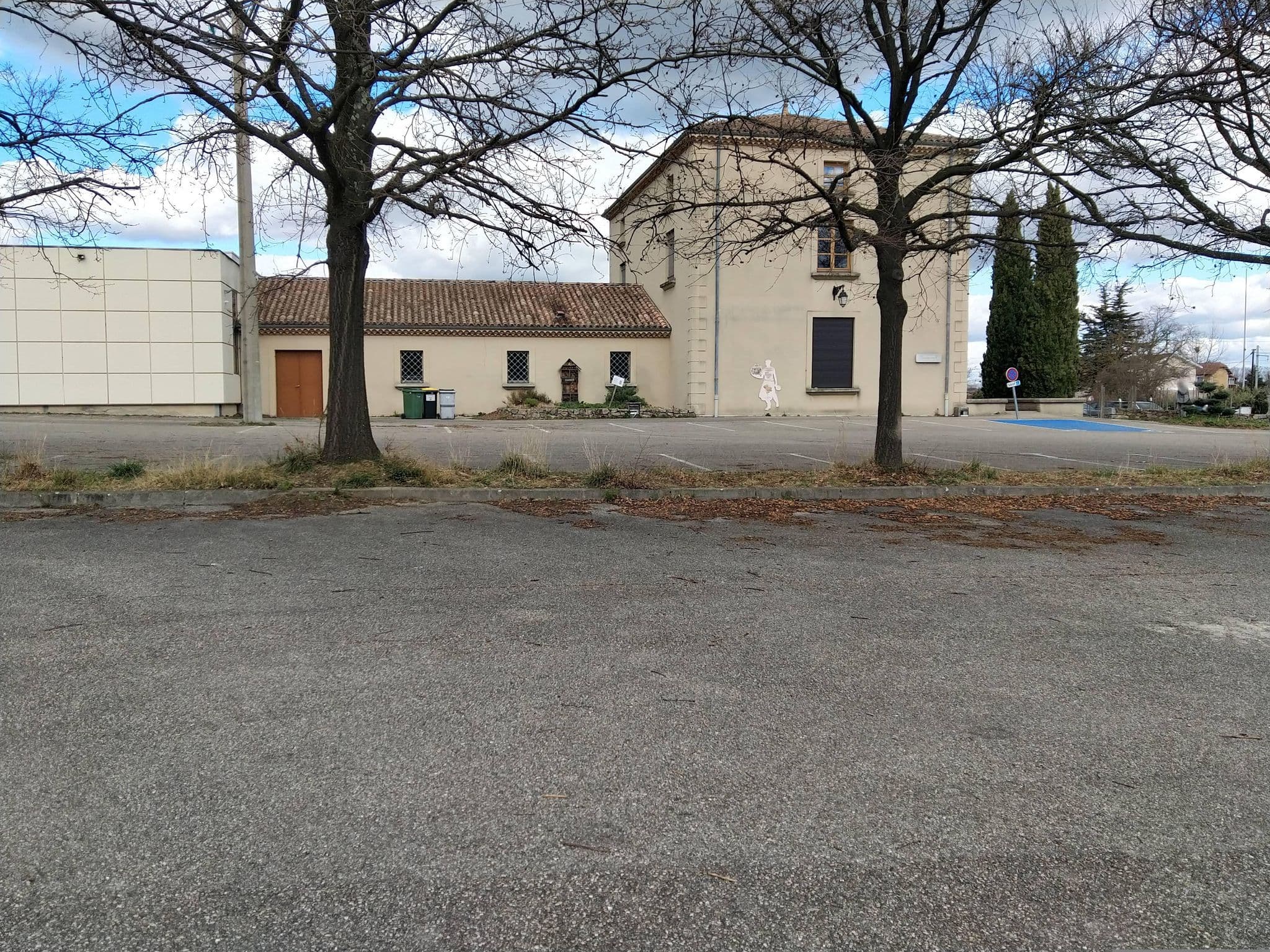 Street view near Aire Cave de Saint Desirat, Andancette — © alextech (CC BY-SA · Mapillary)