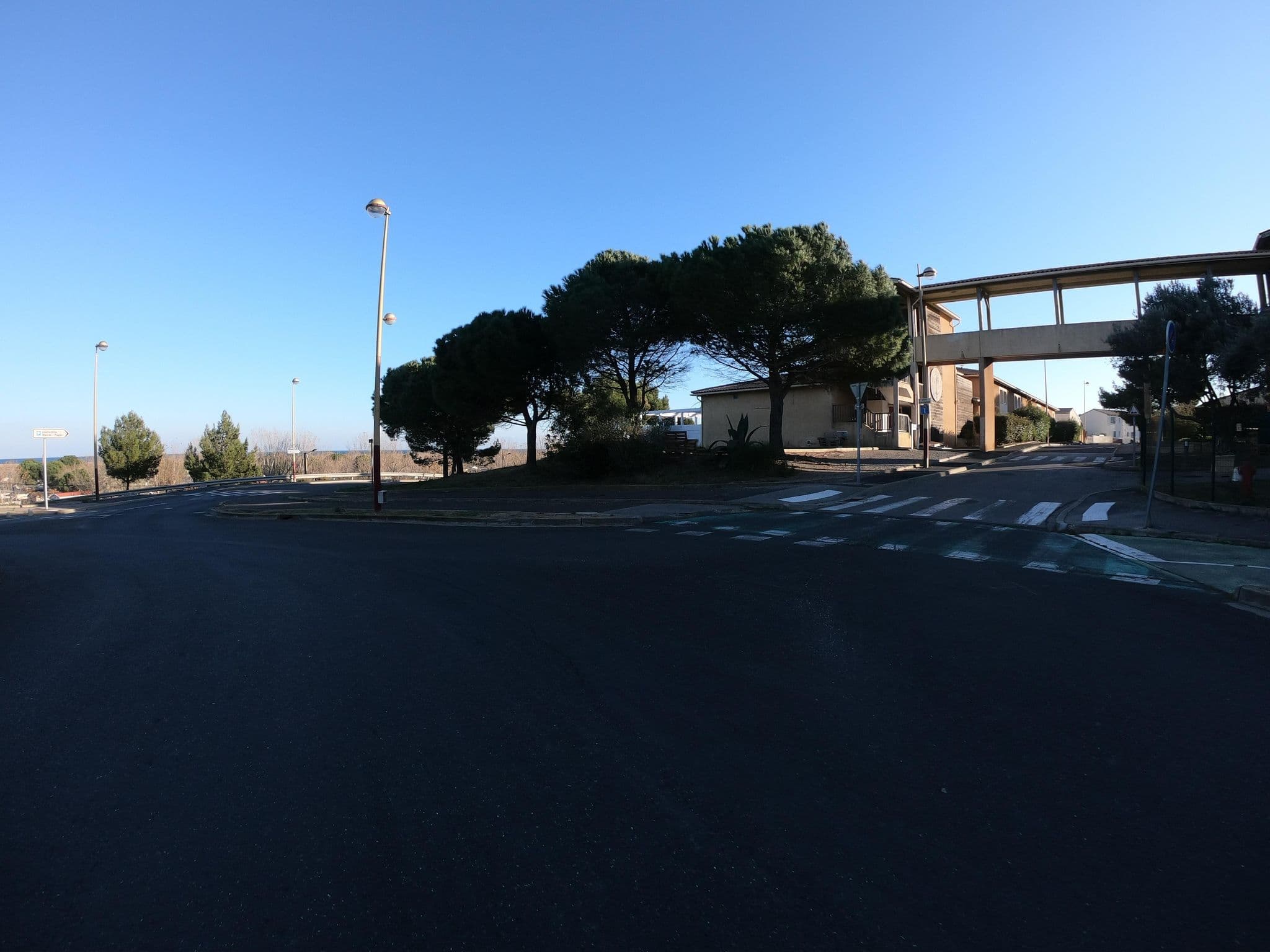Street view near Village Club Miléade Saint-Pierre la Mer, Fleury — © joostjakob (CC BY-SA · Mapillary)