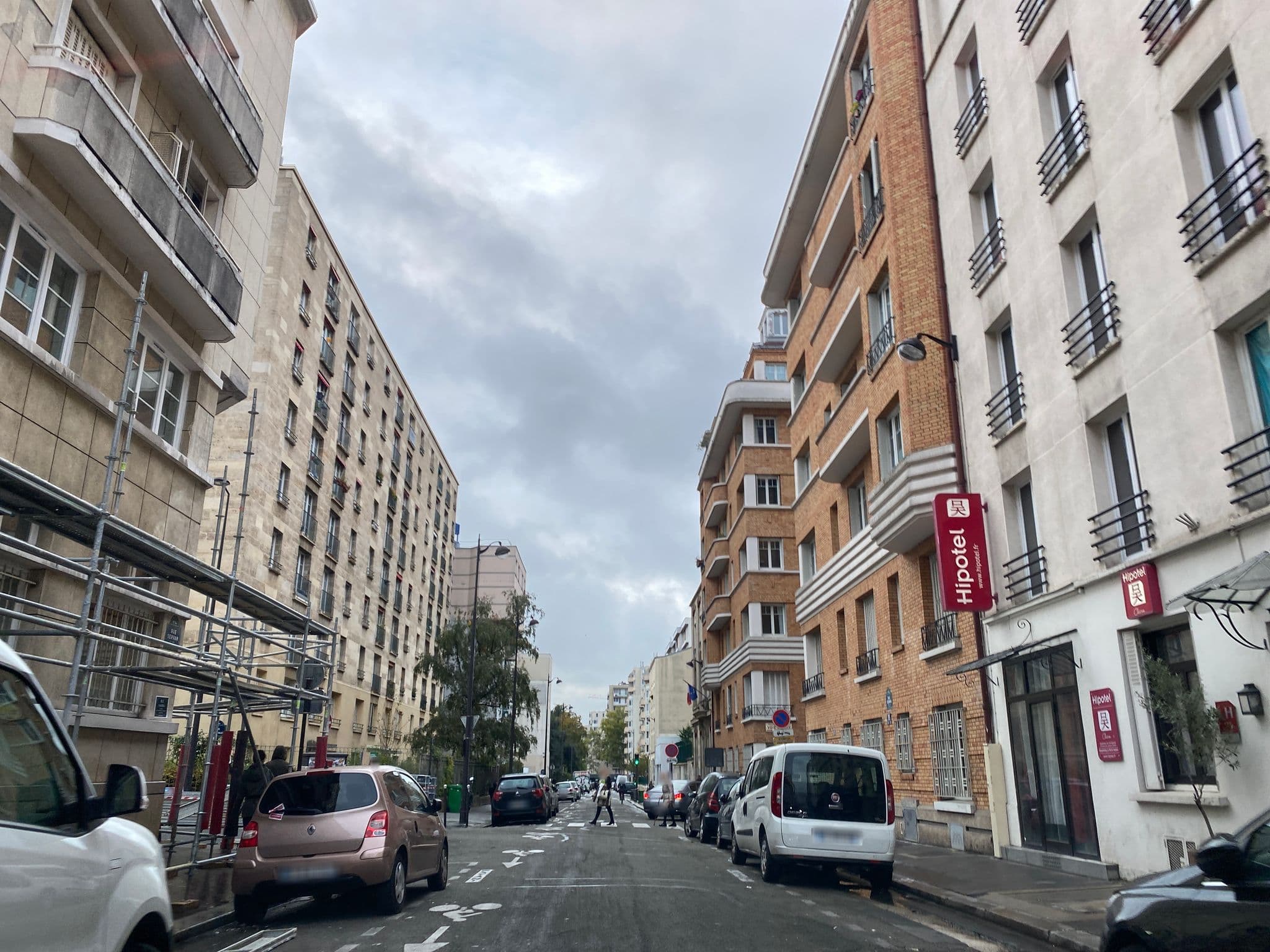 Street view near Hipotel Paris Père Lachaise République, Roquette — © fpm (CC BY-SA · Mapillary)