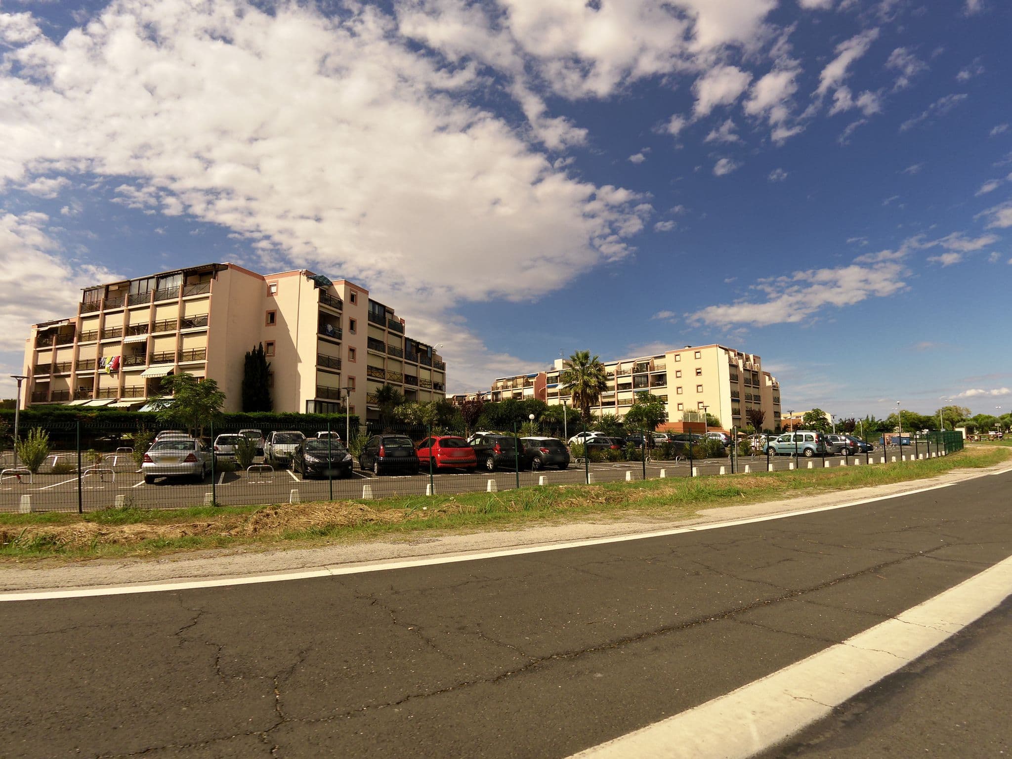 Street view near Appartement Grau du Roi 5 couchages, Le Grau-du-Roi — © balooval (CC BY-SA · Mapillary)