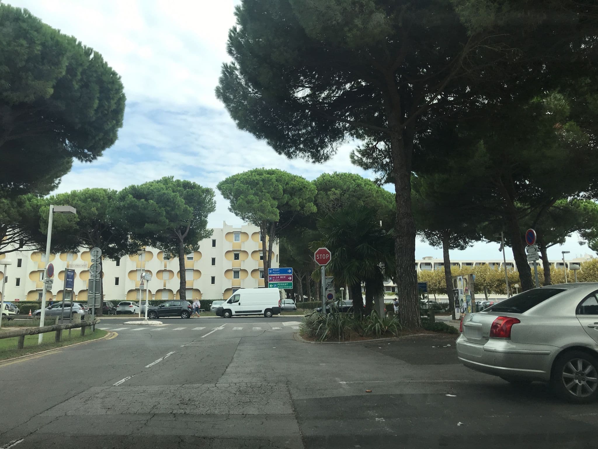 Street view near Studio Le Magellan, La Grande-Motte — © pgiraud (CC BY-SA · Mapillary)