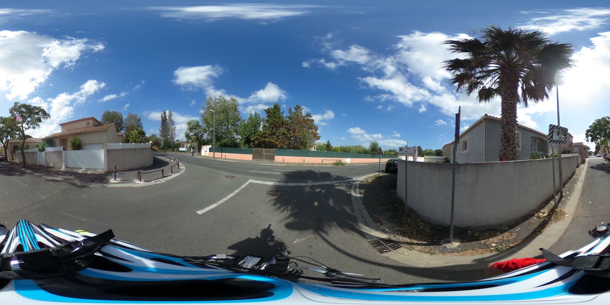 Street view near Centre d'Accueil PEP, Agde — © adrian2 (CC BY-SA · Mapillary)