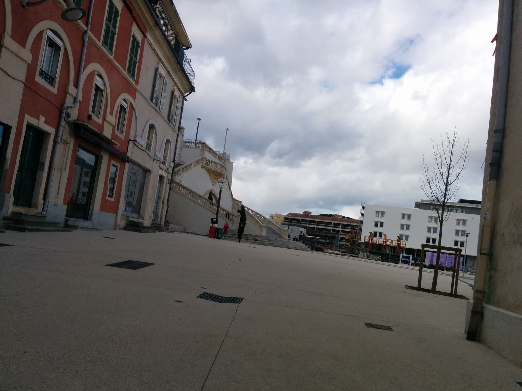 Street view near Campanile Alès Centre, Alès — © chivos (CC BY-SA · Mapillary)