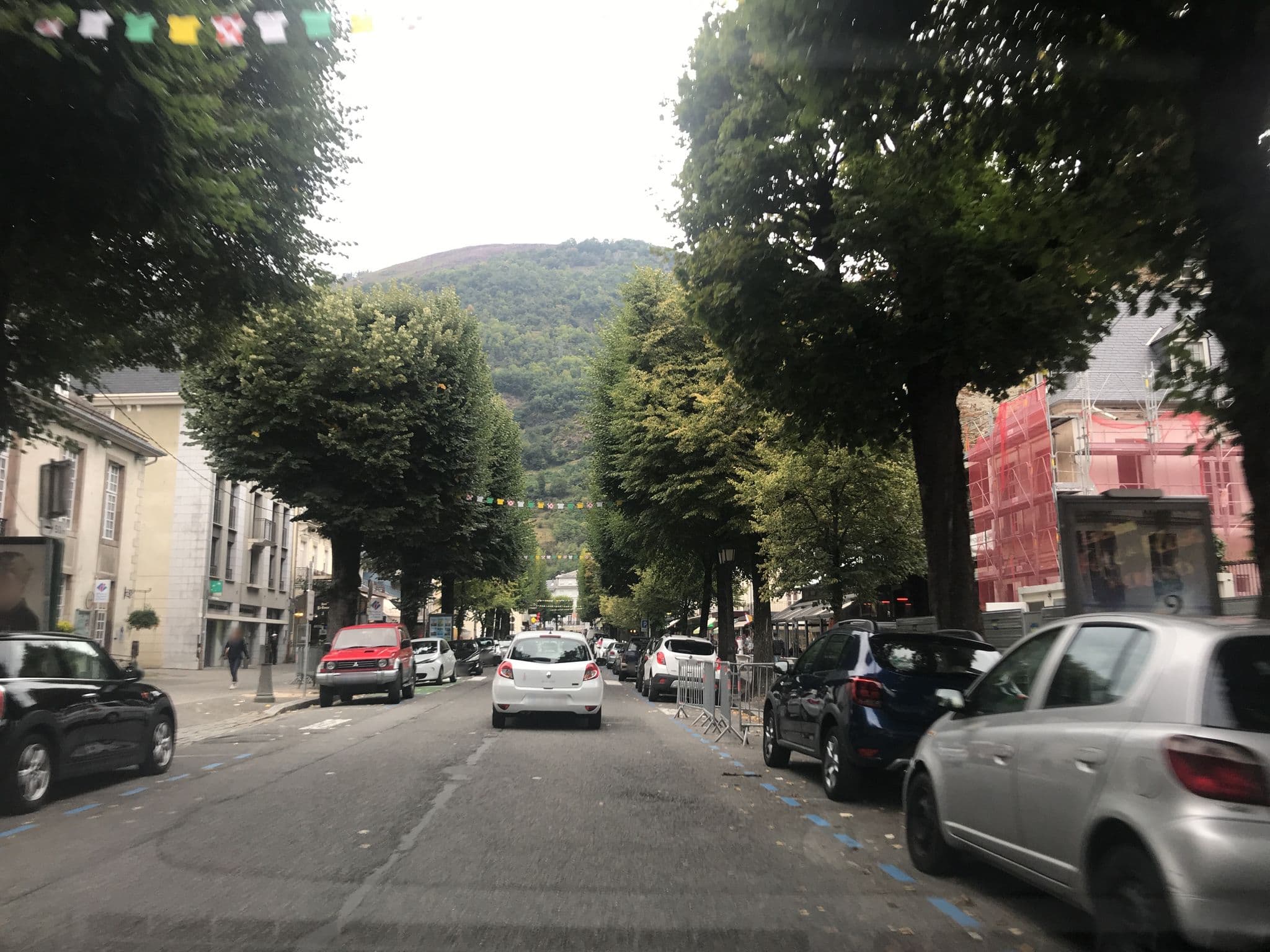 Street view near Le Castel, Bagnères-de-Luchon — © pgiraud (CC BY-SA · Mapillary)