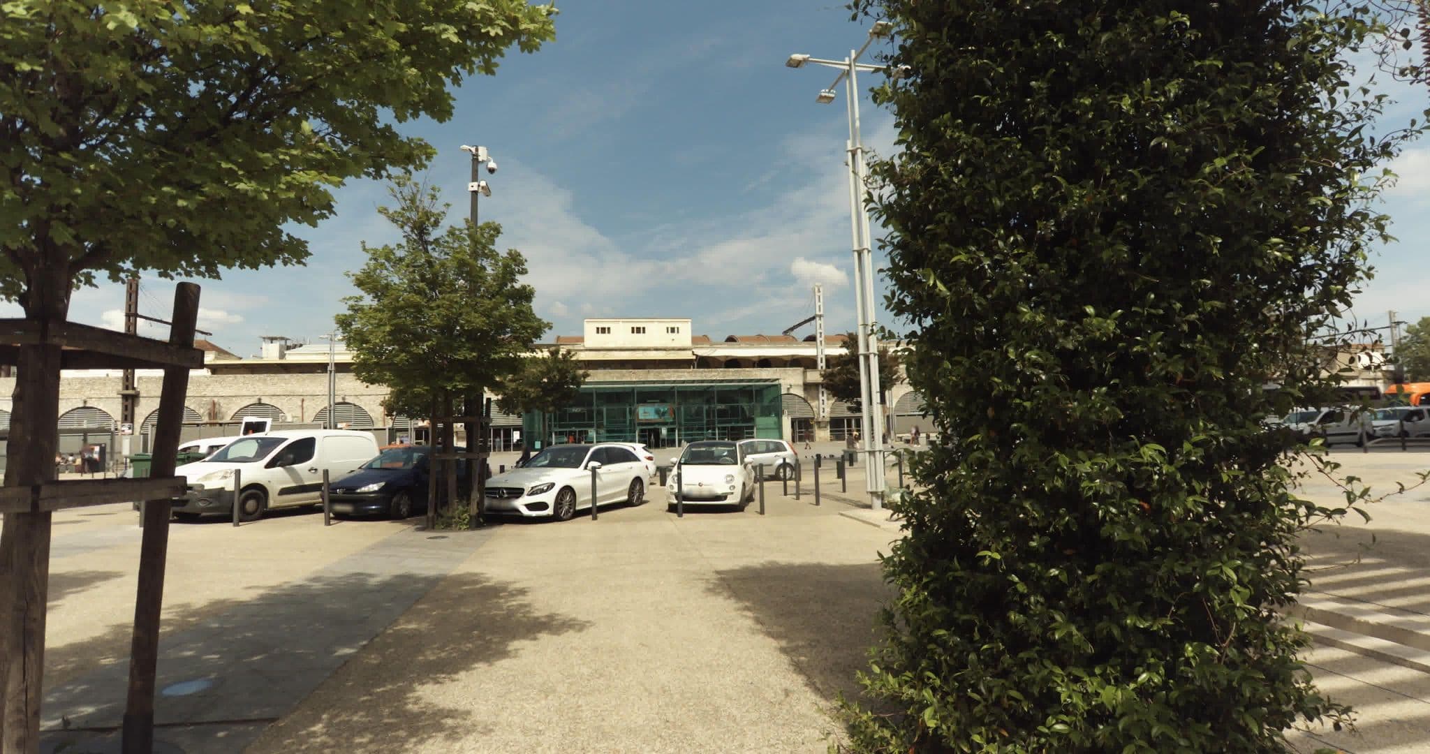 Street view near ibis budget Nîmes Centre Gare, Nîmes — © sogefi (CC BY-SA · Mapillary)