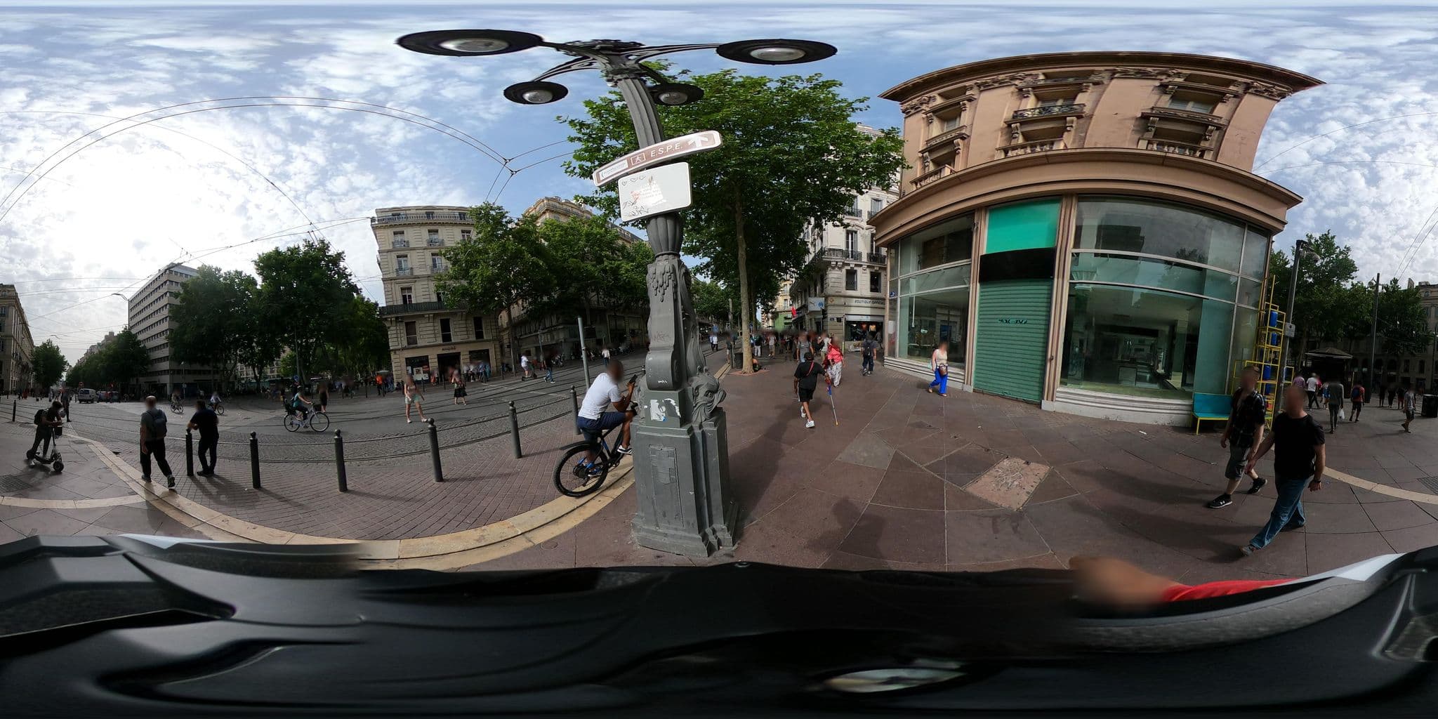 Street view near Hôtel H.M, Noailles — © simon_geovelo (CC BY-SA · Mapillary)