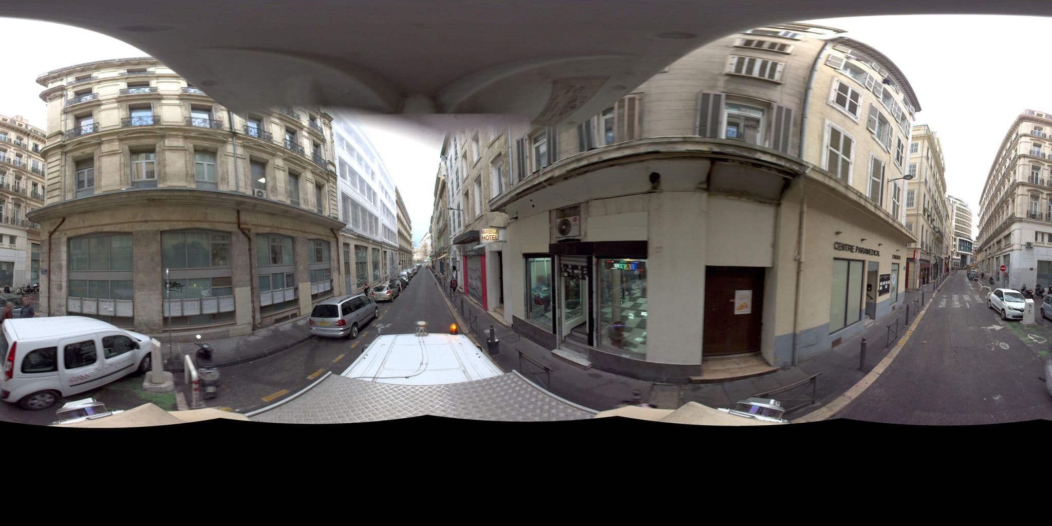 Street view near Marseille Hôtel, Noailles — © Suez (CC BY-SA · Mapillary)