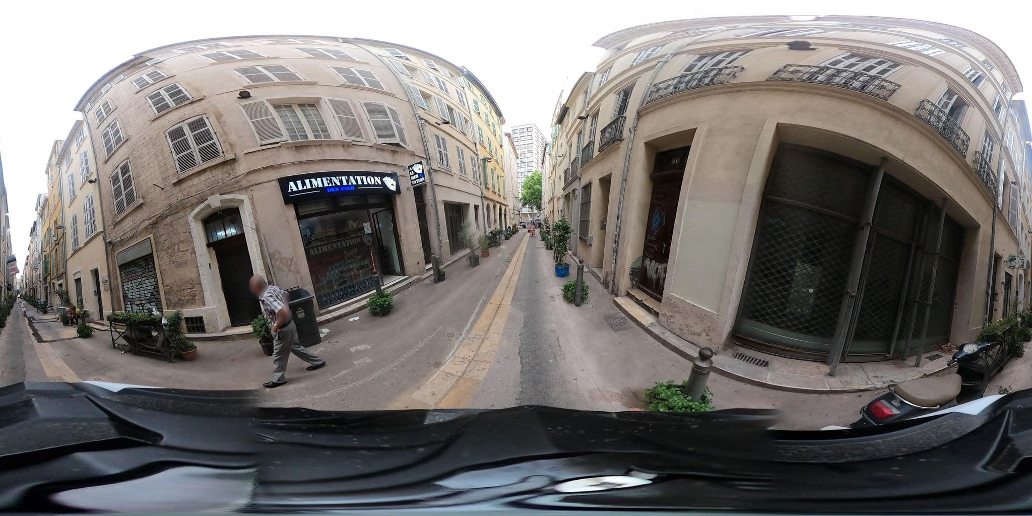 Street view near Hôtel des Arts, Belsunce — © simon_geovelo (CC BY-SA · Mapillary)