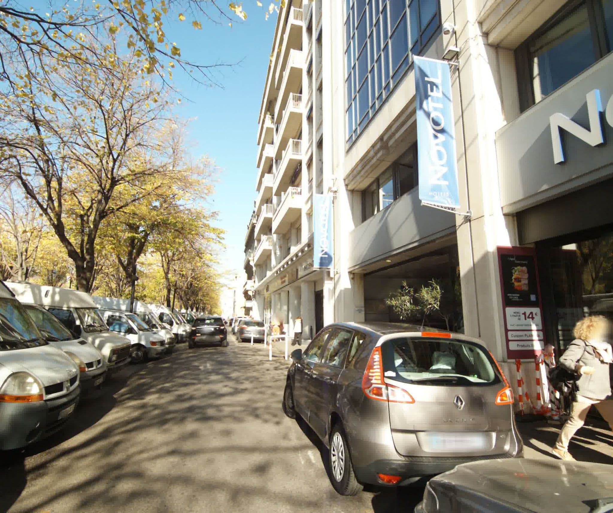 Street view near Holiday Inn, Rouet — © sogefi (CC BY-SA · Mapillary)