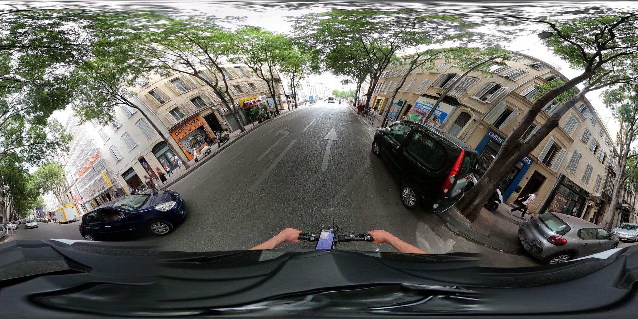 Street view near Hôtel Moderne, Le Chapitre — © simon_geovelo (CC BY-SA · Mapillary)