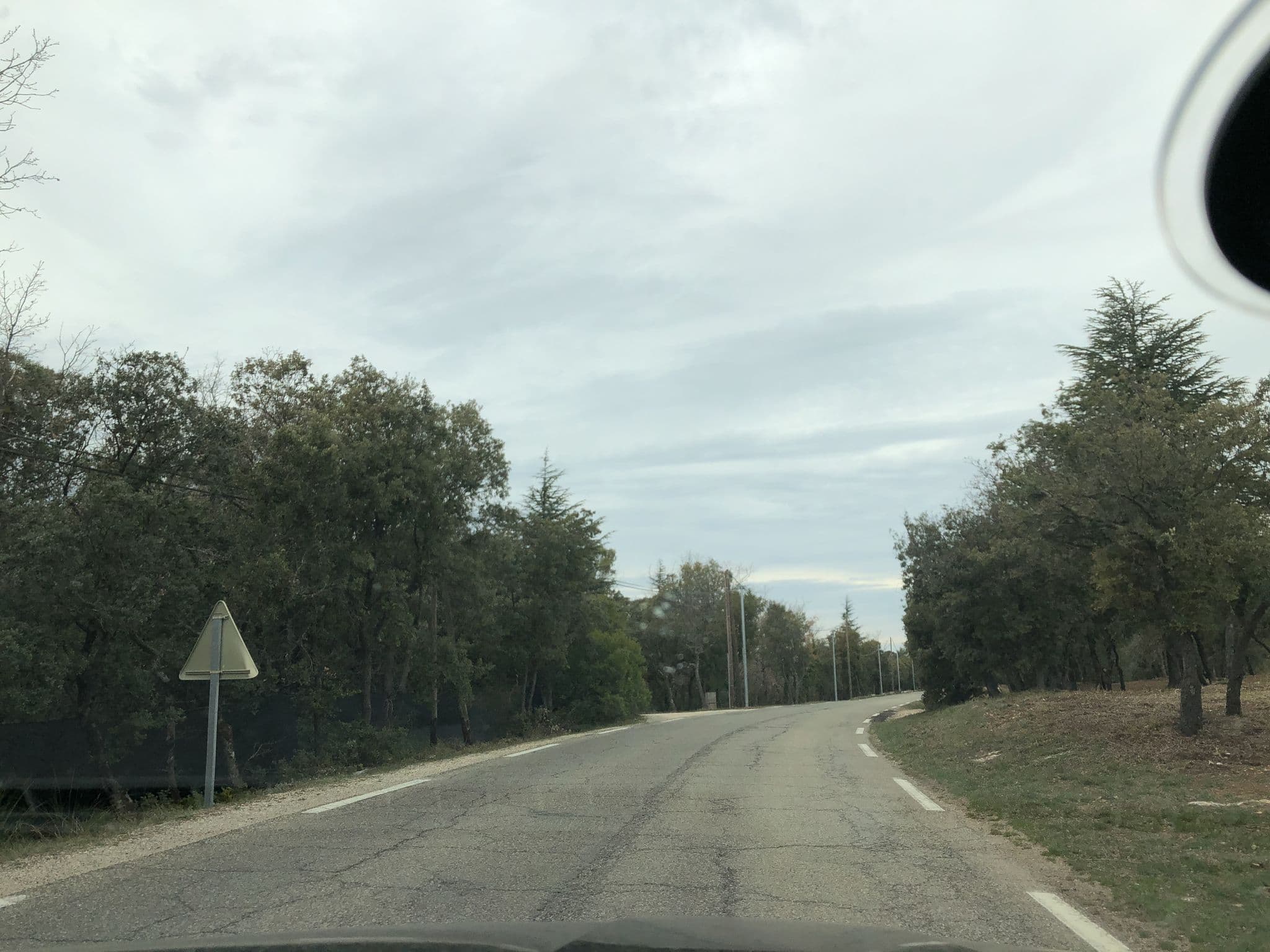 Street view near La Clapassina, Bonnieux — © multimaze (CC BY-SA · Mapillary)