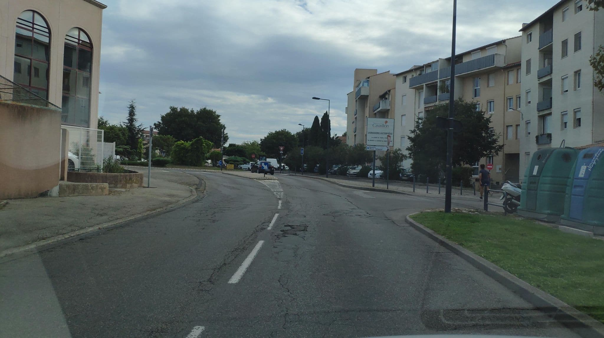 Street view near HummingBird, Cavaillon — © cabinetcourbi (CC BY-SA · Mapillary)