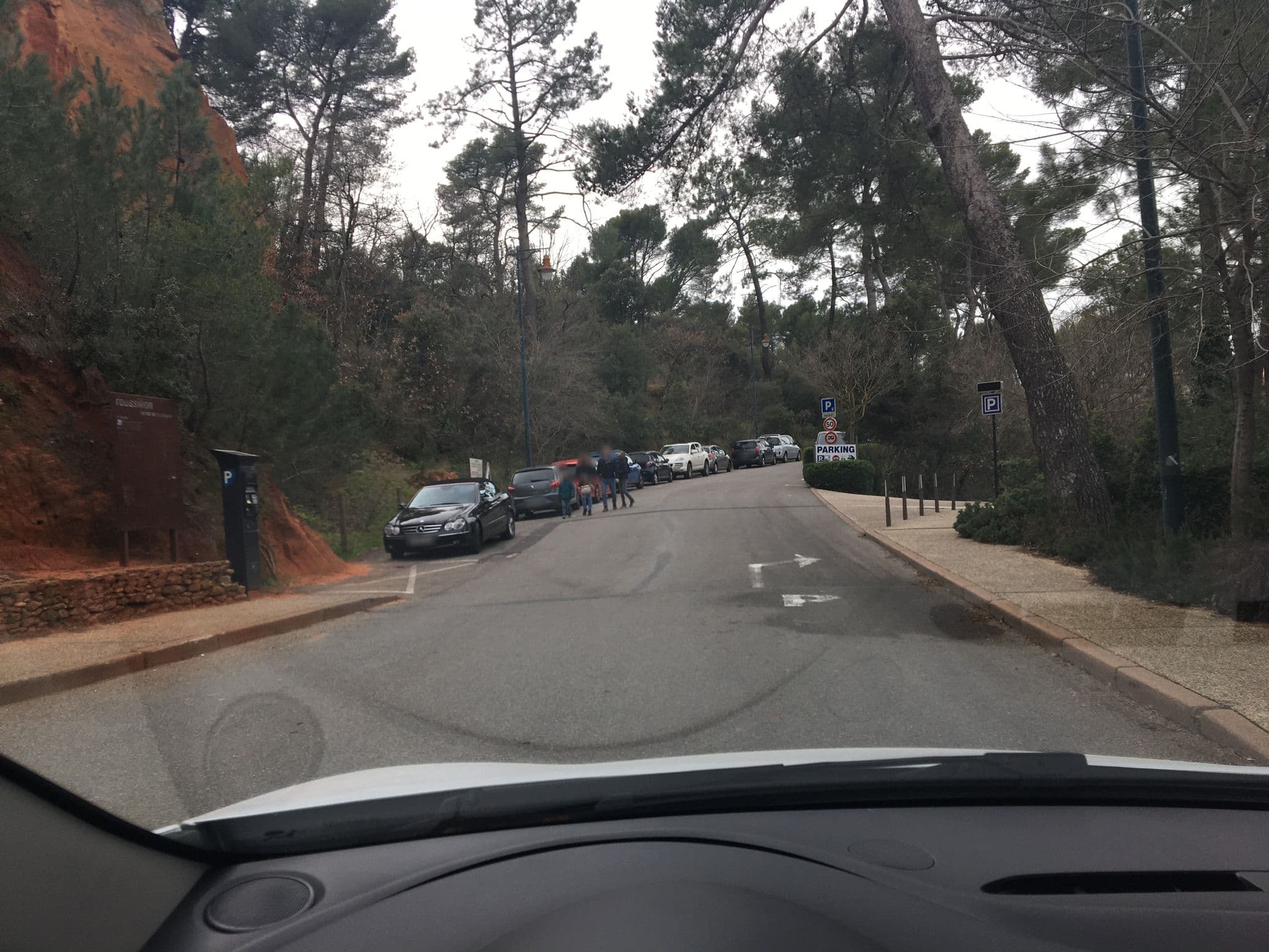 Street view near La Rousse, Gargas — © zimmy (CC BY-SA · Mapillary)