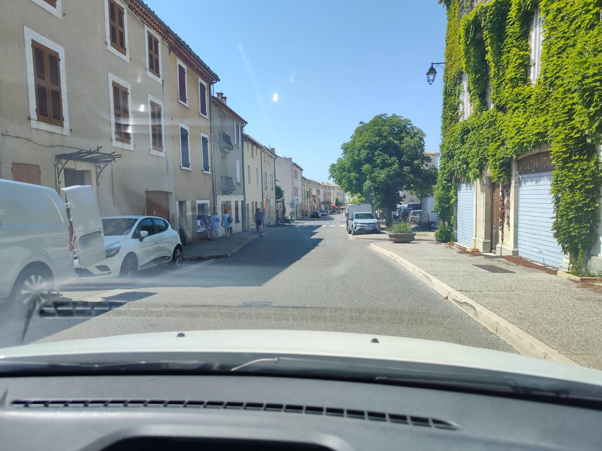 Street view near Résidence Ventoux Lavande, Sault — © zimmy (CC BY-SA · Mapillary)