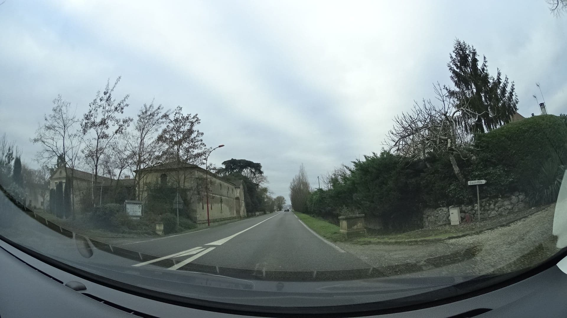 Street view near Le Cottage de Château de Grenier, Aiguillon — © sashazykov (CC BY-SA · Mapillary)