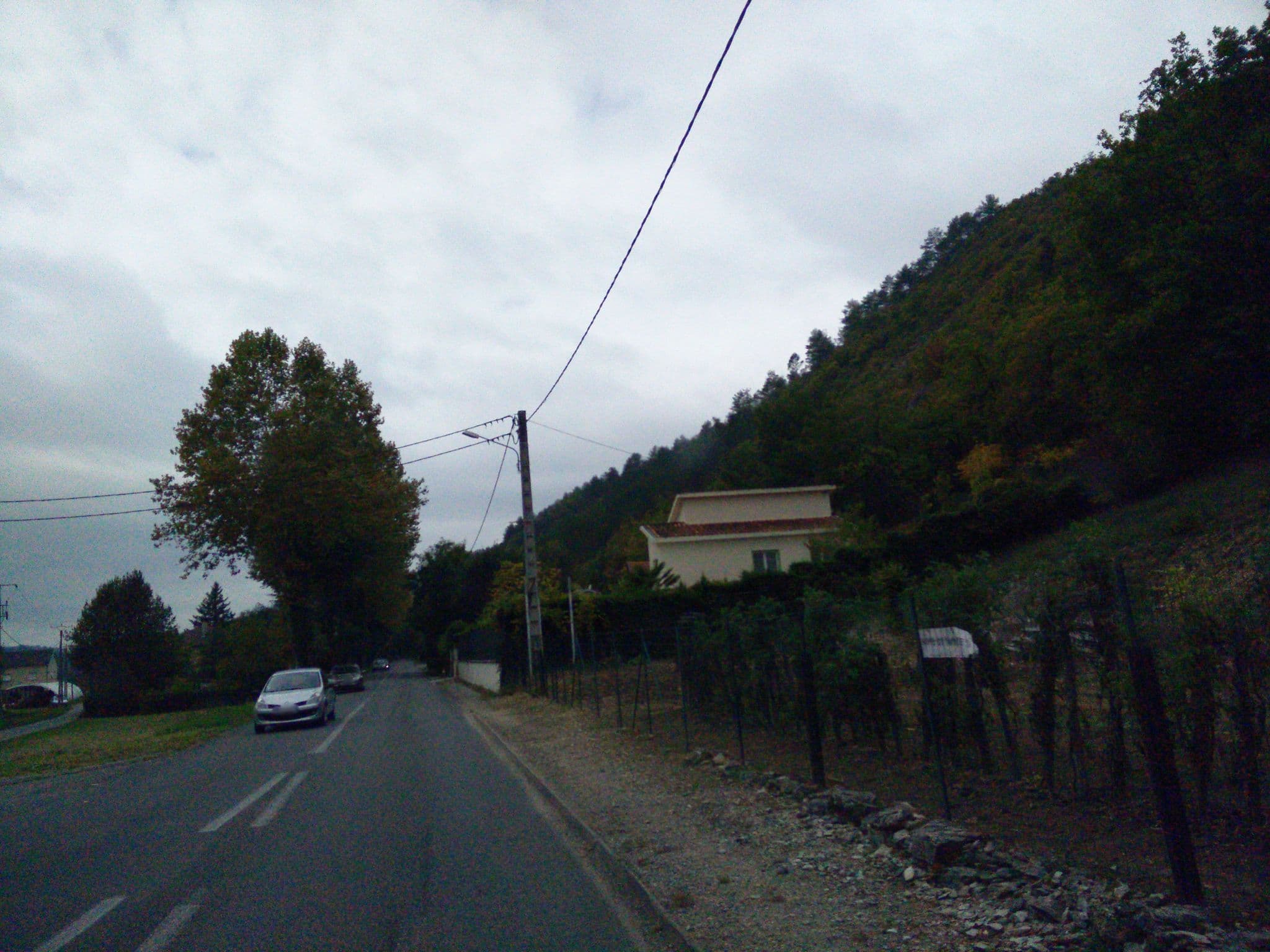 Street view near Hôtel Restaurant Cadurcien, Cahors — © volucris (CC BY-SA · Mapillary)
