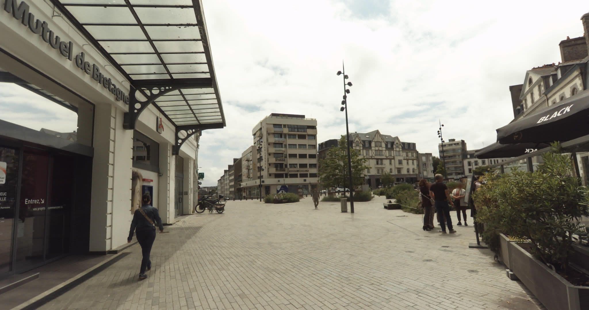 Street view near Best Western le Duguesclin, Saint-Brieuc — © sogefi (CC BY-SA · Mapillary)