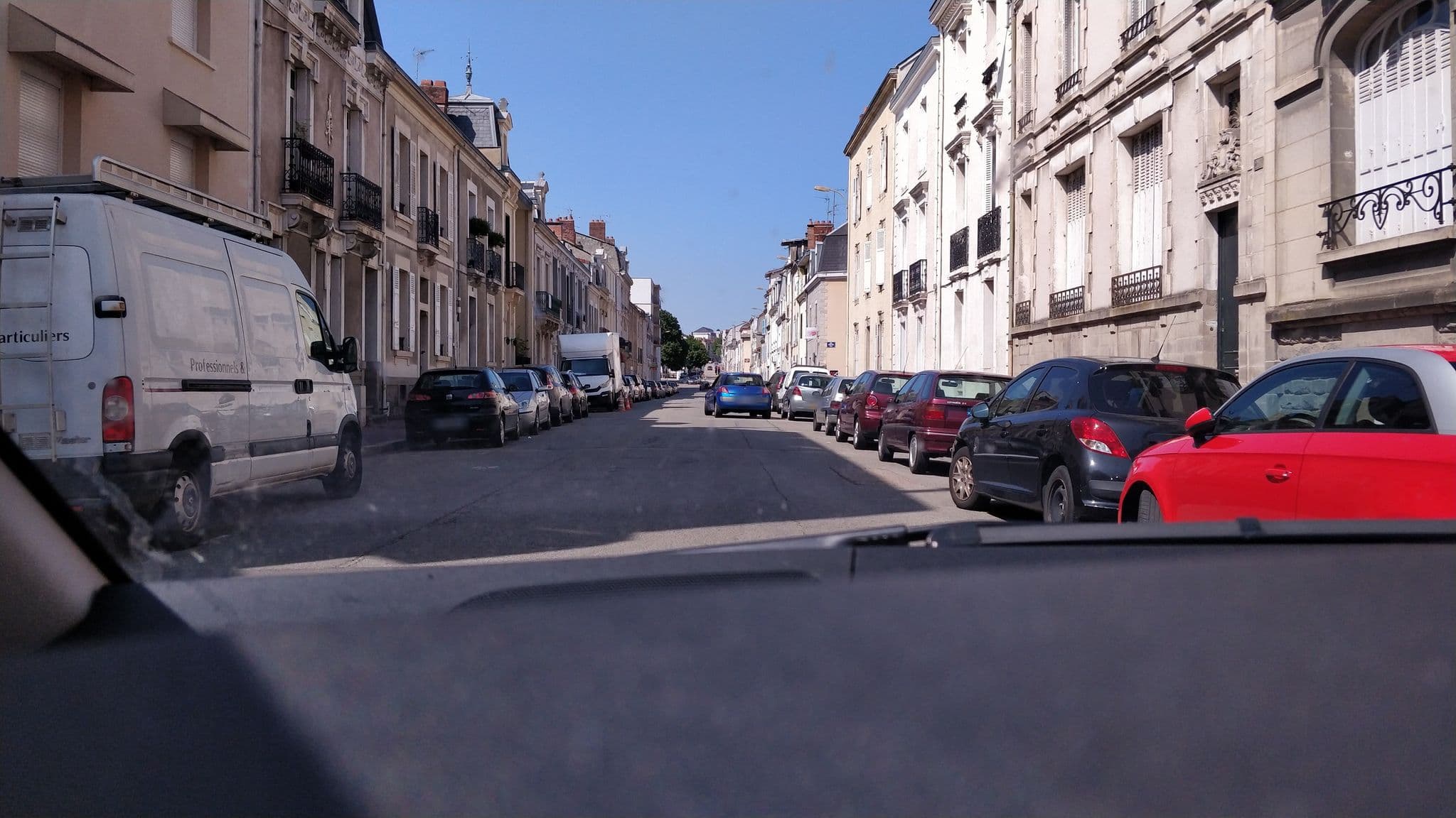 Street view near Hôtel le Saint-Martial, Limoges — © philou87 (CC BY-SA · Mapillary)