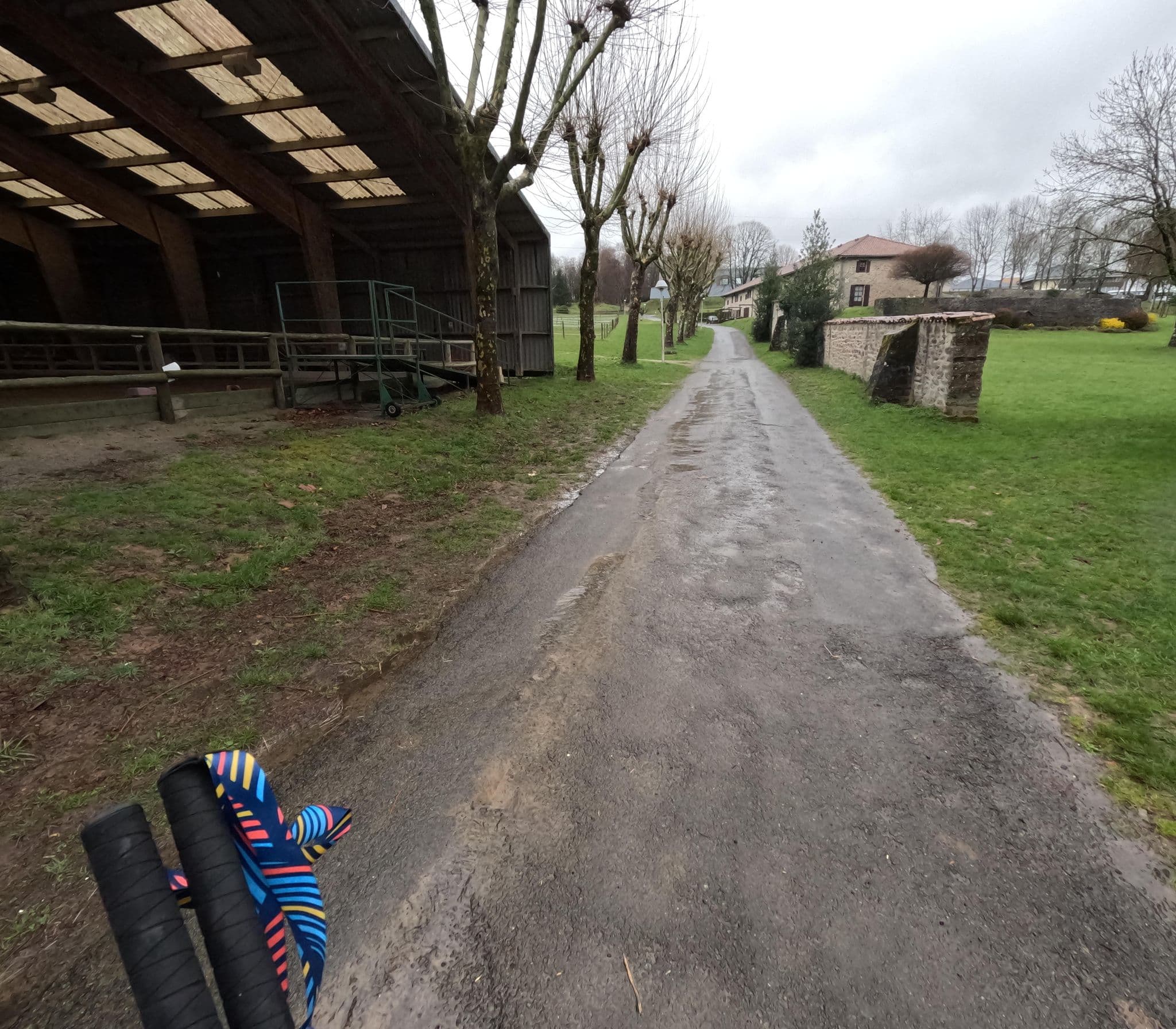 Street view near Centre de Loisirs du Muret, Ambazac — © valentinb (CC BY-SA · Mapillary)