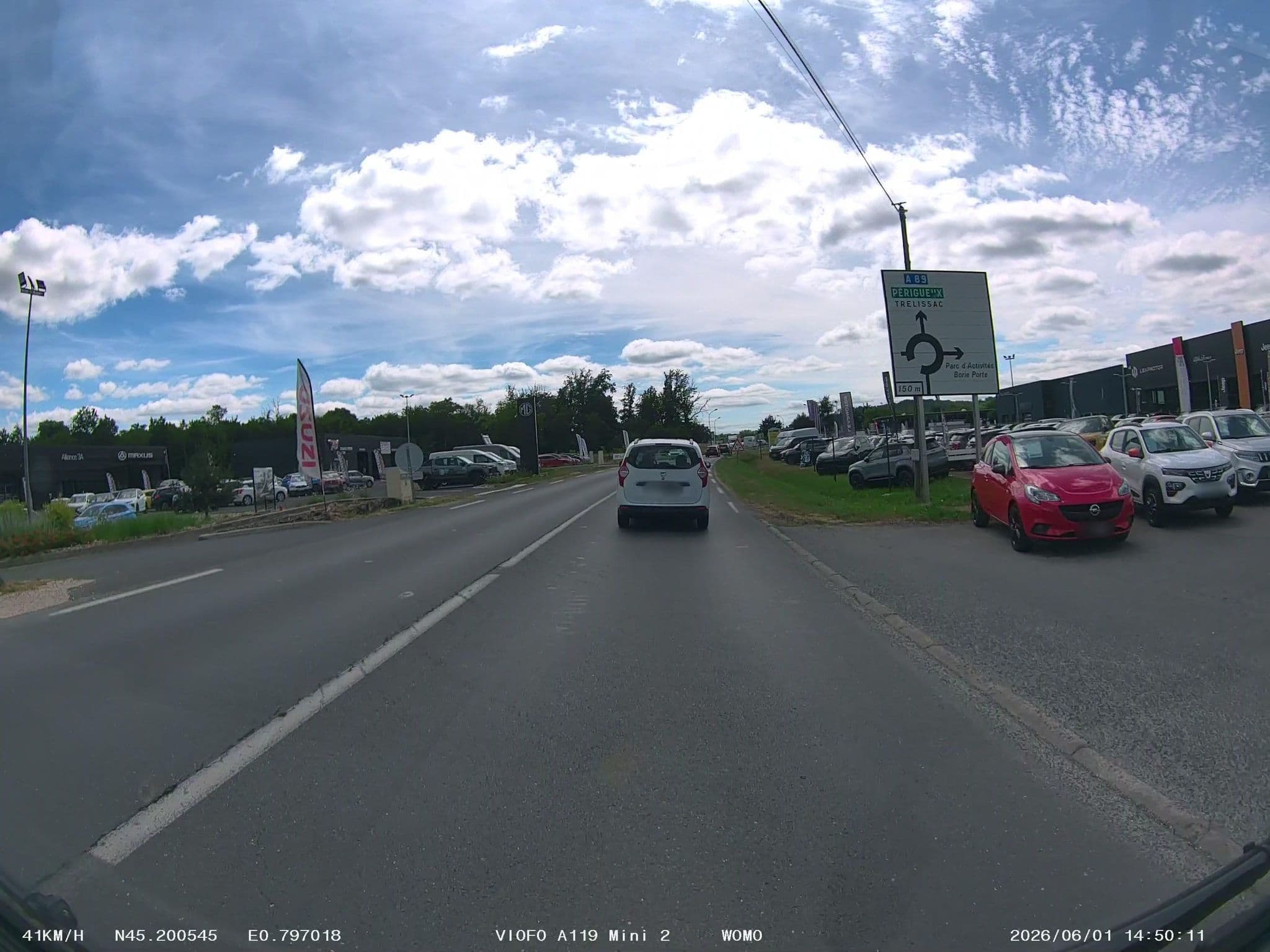 Street view near Beaugier Frères, Trélissac — © soulcover (CC BY-SA · Mapillary)
