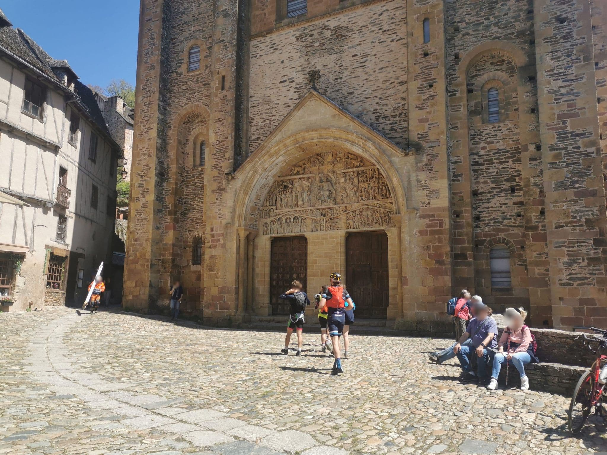 Street view near Hotel Sante Foy, Firmi — © tartine78 (CC BY-SA · Mapillary)