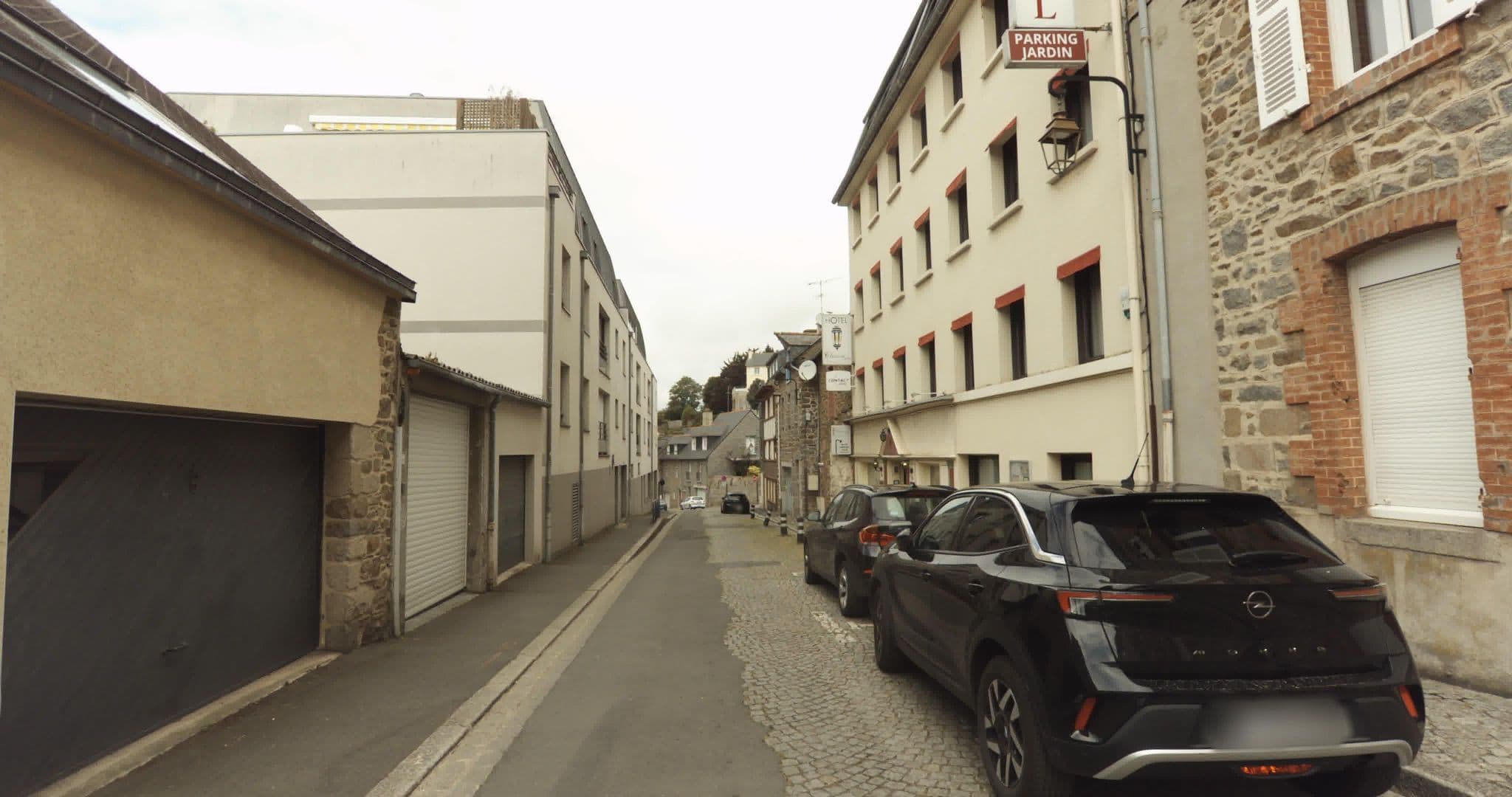 Street view near Hôtel de Clisson, Saint-Brieuc — © sogefi (CC BY-SA · Mapillary)